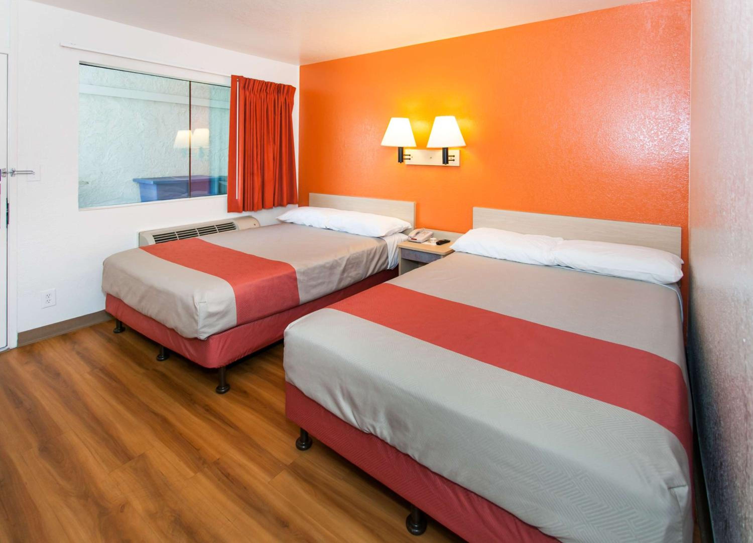 Rosemead Vacations - Motel 6-Rosemead, CA - Los Angeles - Property Image 32