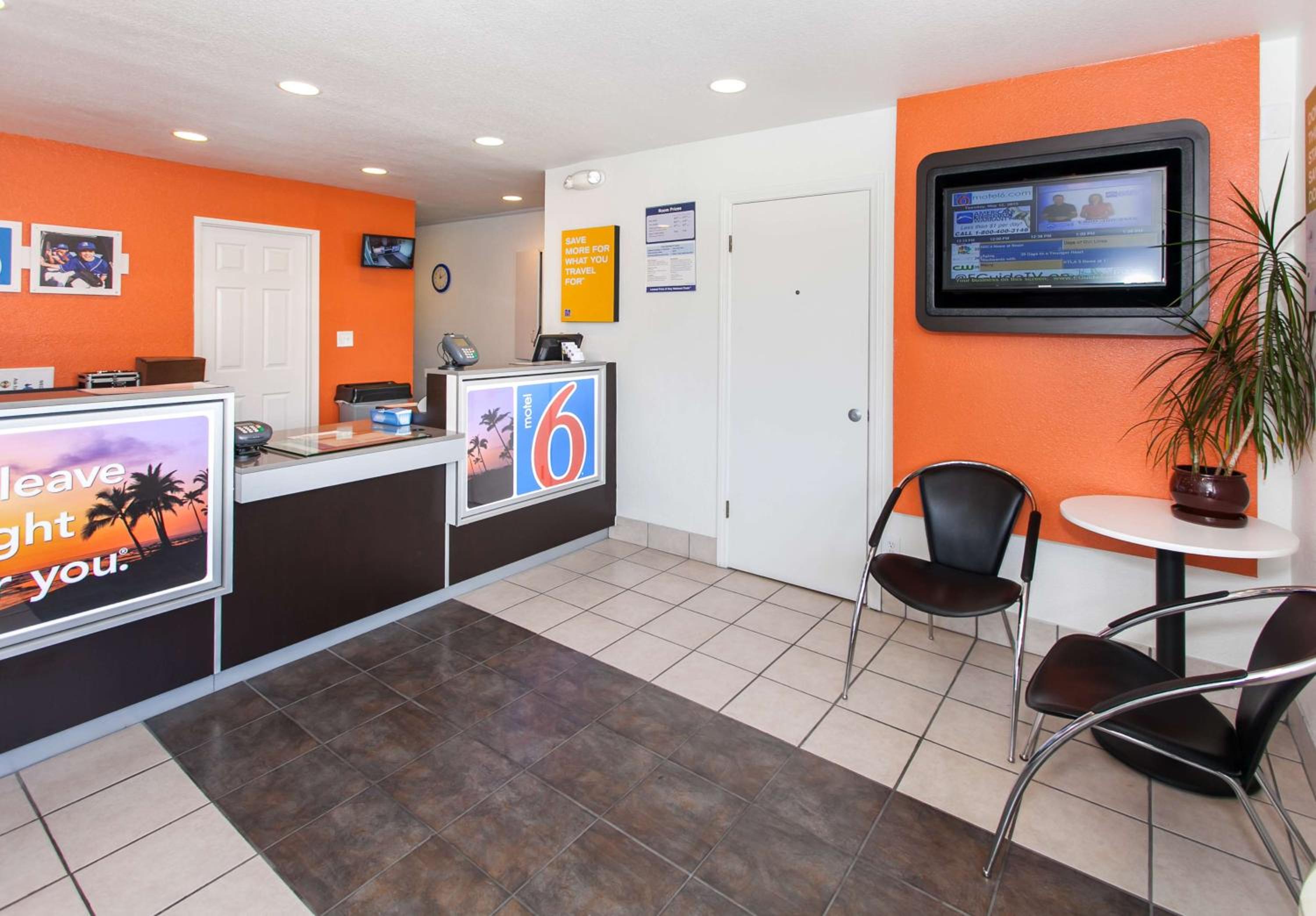 Rosemead Vacations - Motel 6-Rosemead, CA - Los Angeles - Property Image 58