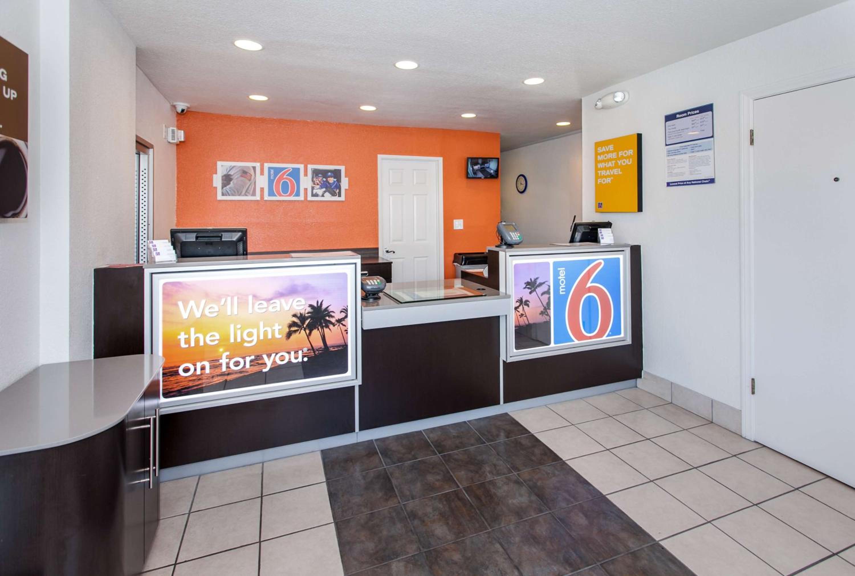 Rosemead Vacations - Motel 6-Rosemead, CA - Los Angeles - Property Image 59