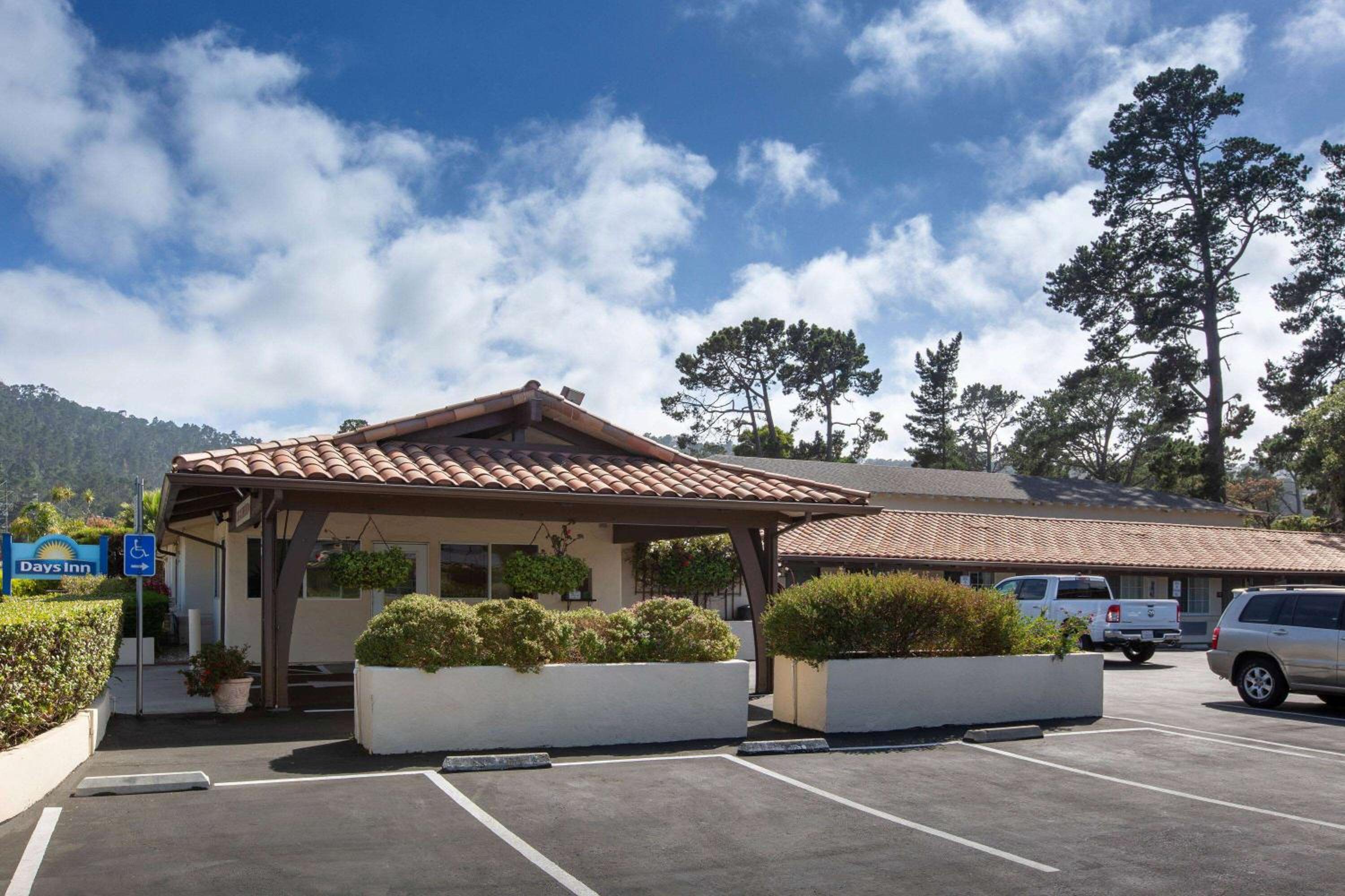 Hotel Days Inn by Wyndham Monterey-Fisherman's Wharf Aquarium - Image 1