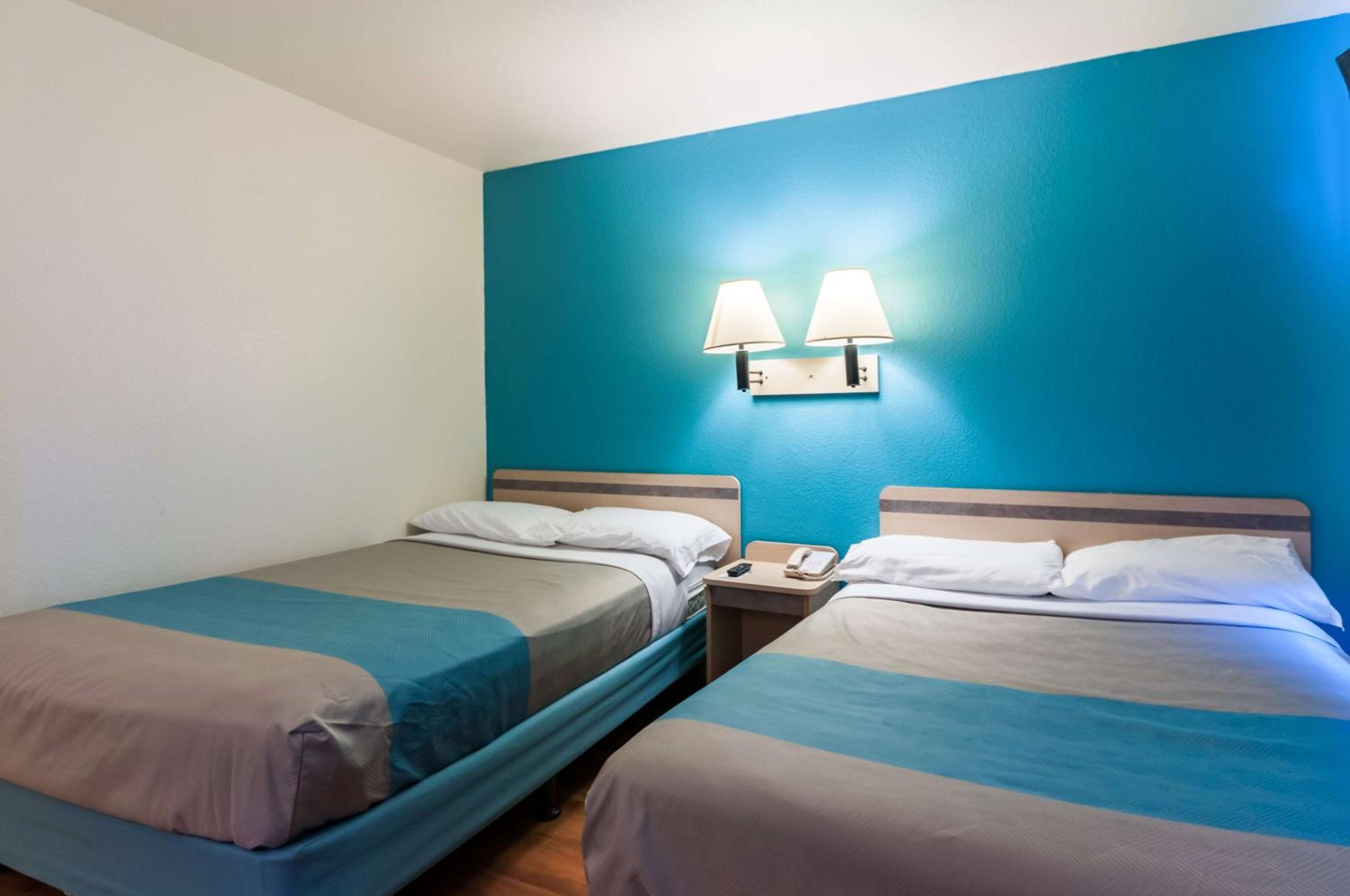 Green River Vacations - Motel 6-Green River, UT - Property Image 4