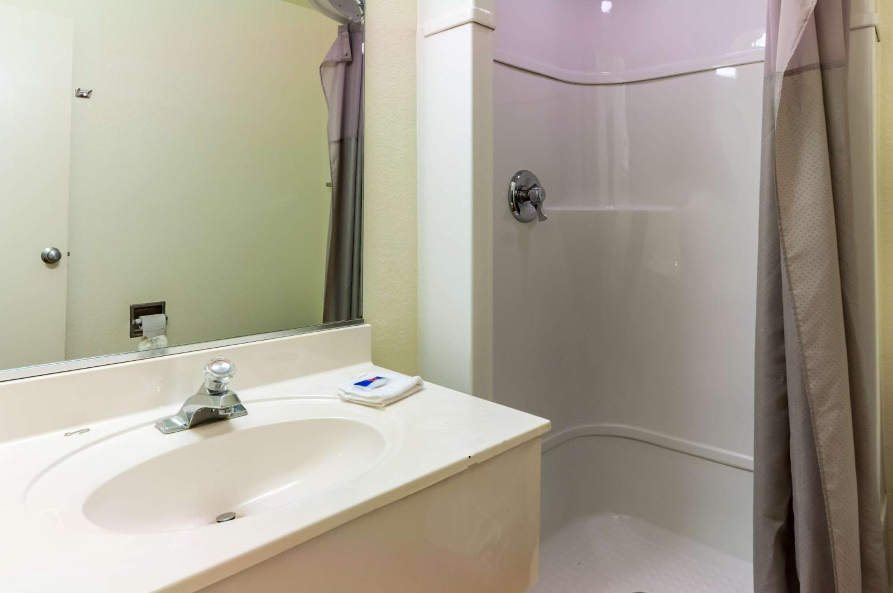 Green River Vacations - Motel 6-Green River, UT - Property Image 8