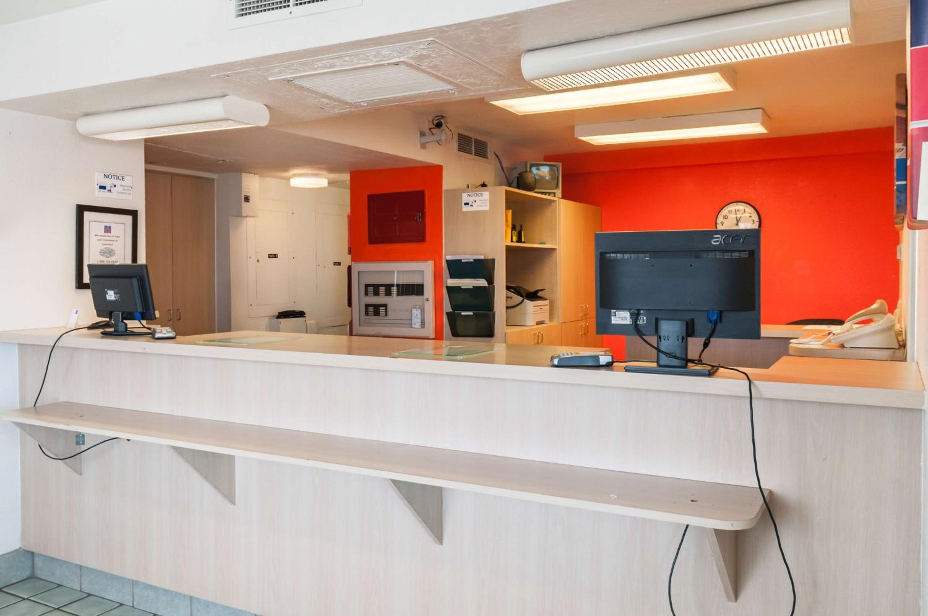 Green River Vacations - Motel 6-Green River, UT - Property Image 1