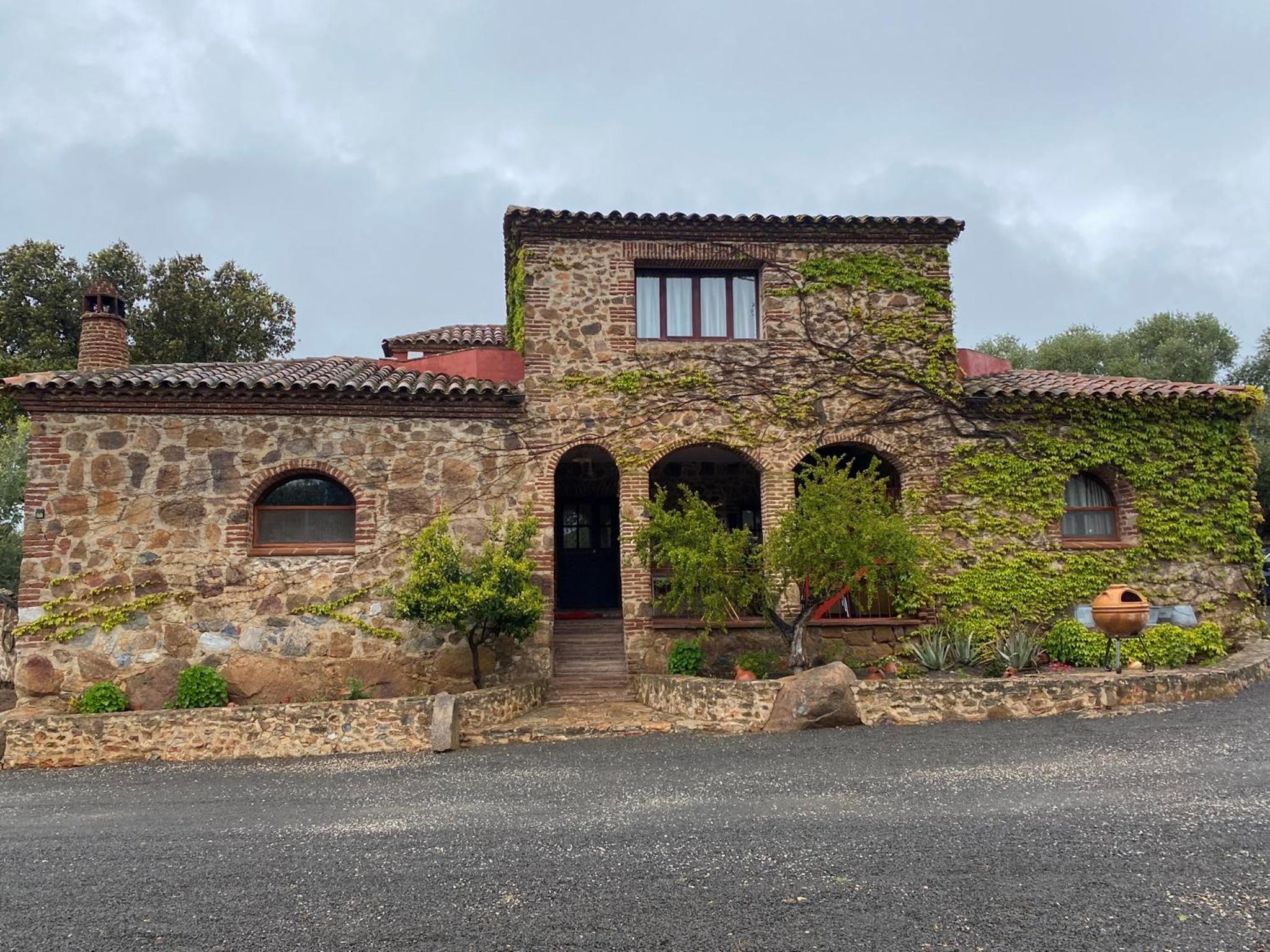 Casas Rurales Monasterio de Rocamador