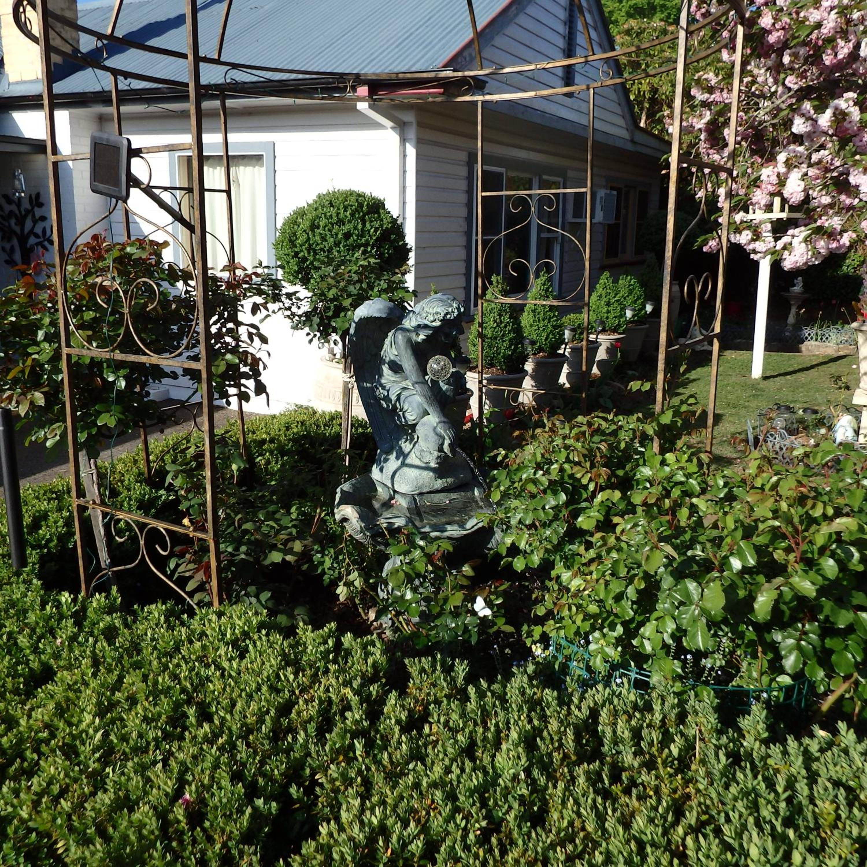 Bowral Road Art Gallery Bed and Breakfast