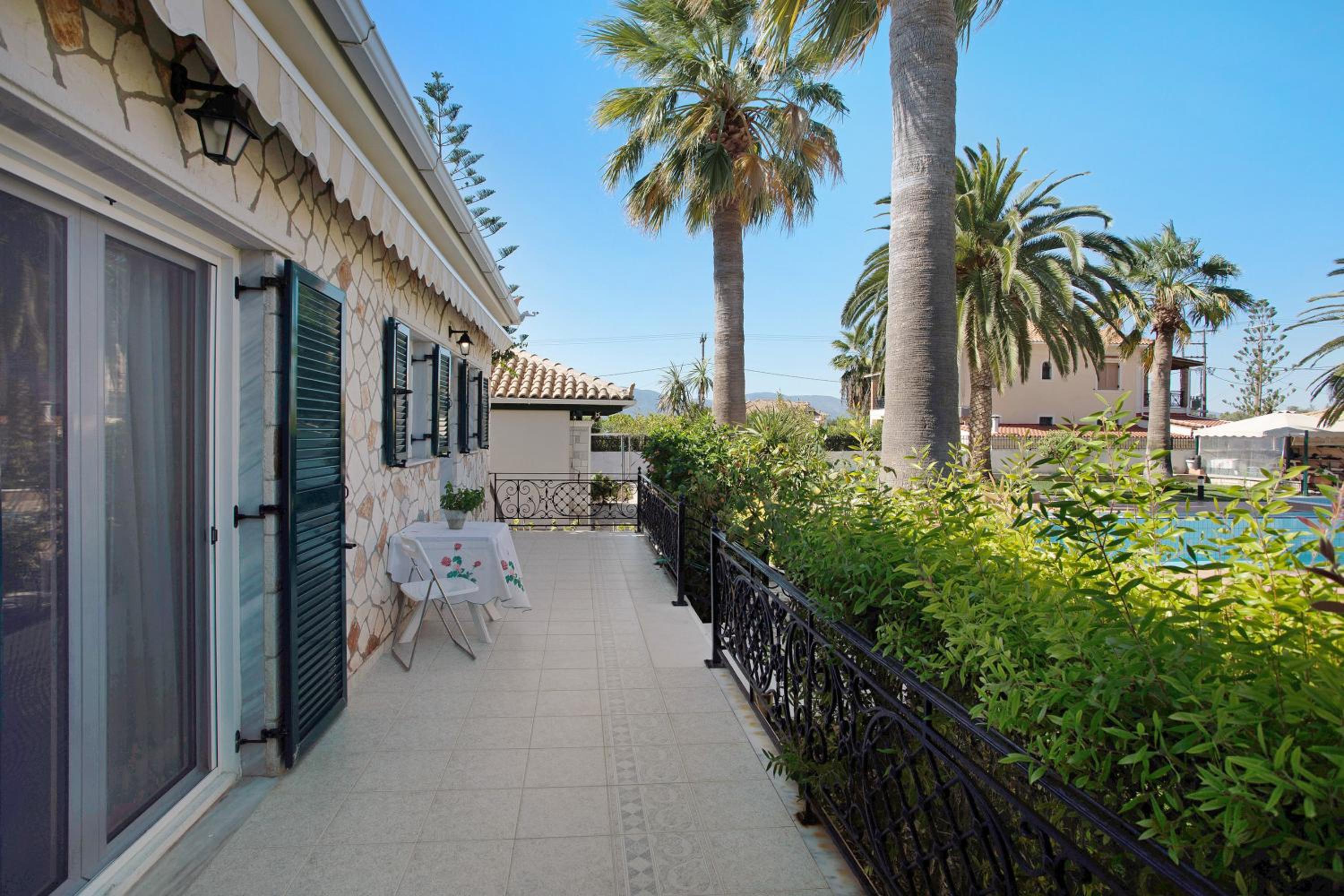 Olympia Holiday Home photo 2