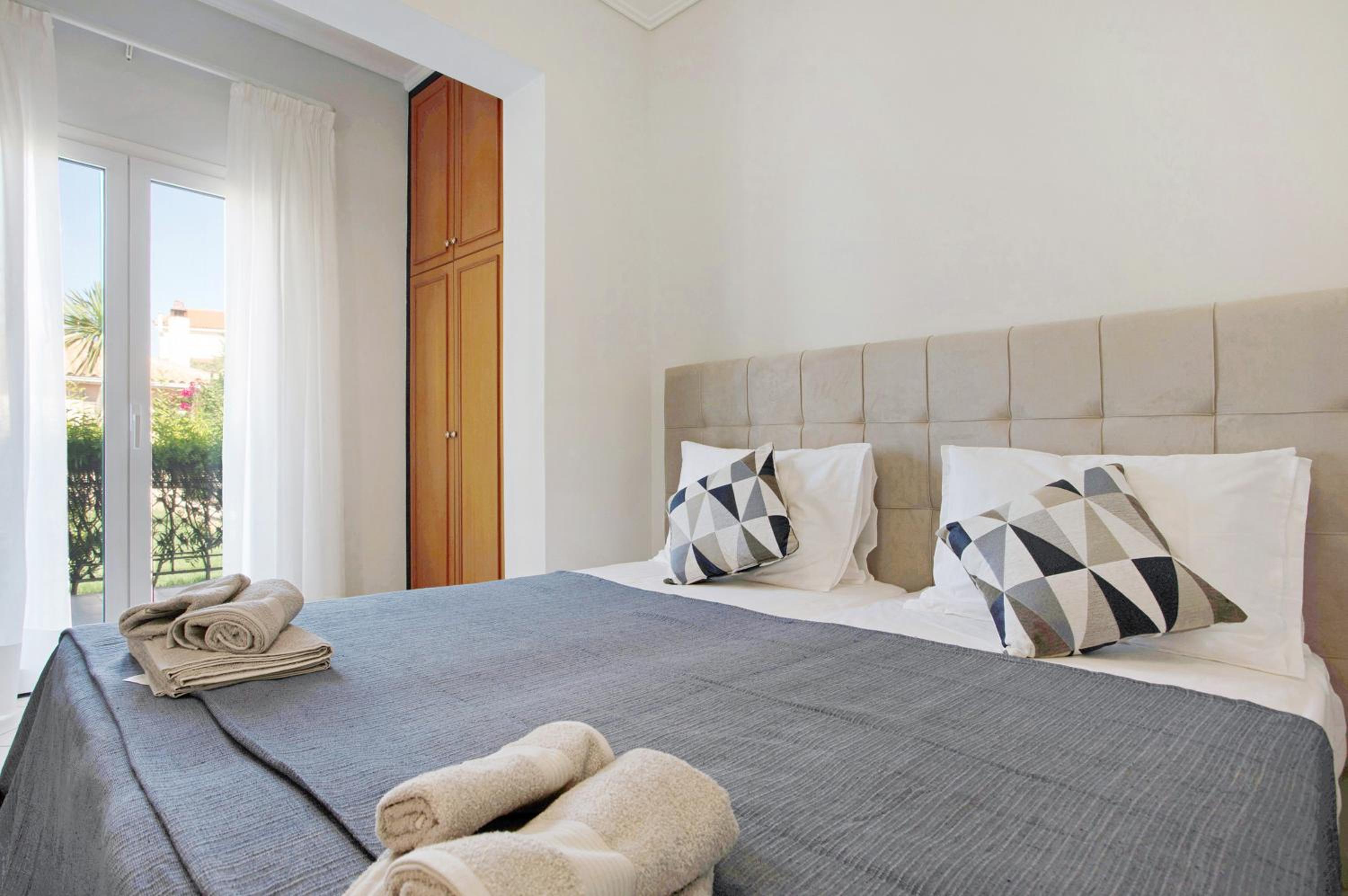 Olympia Holiday Home