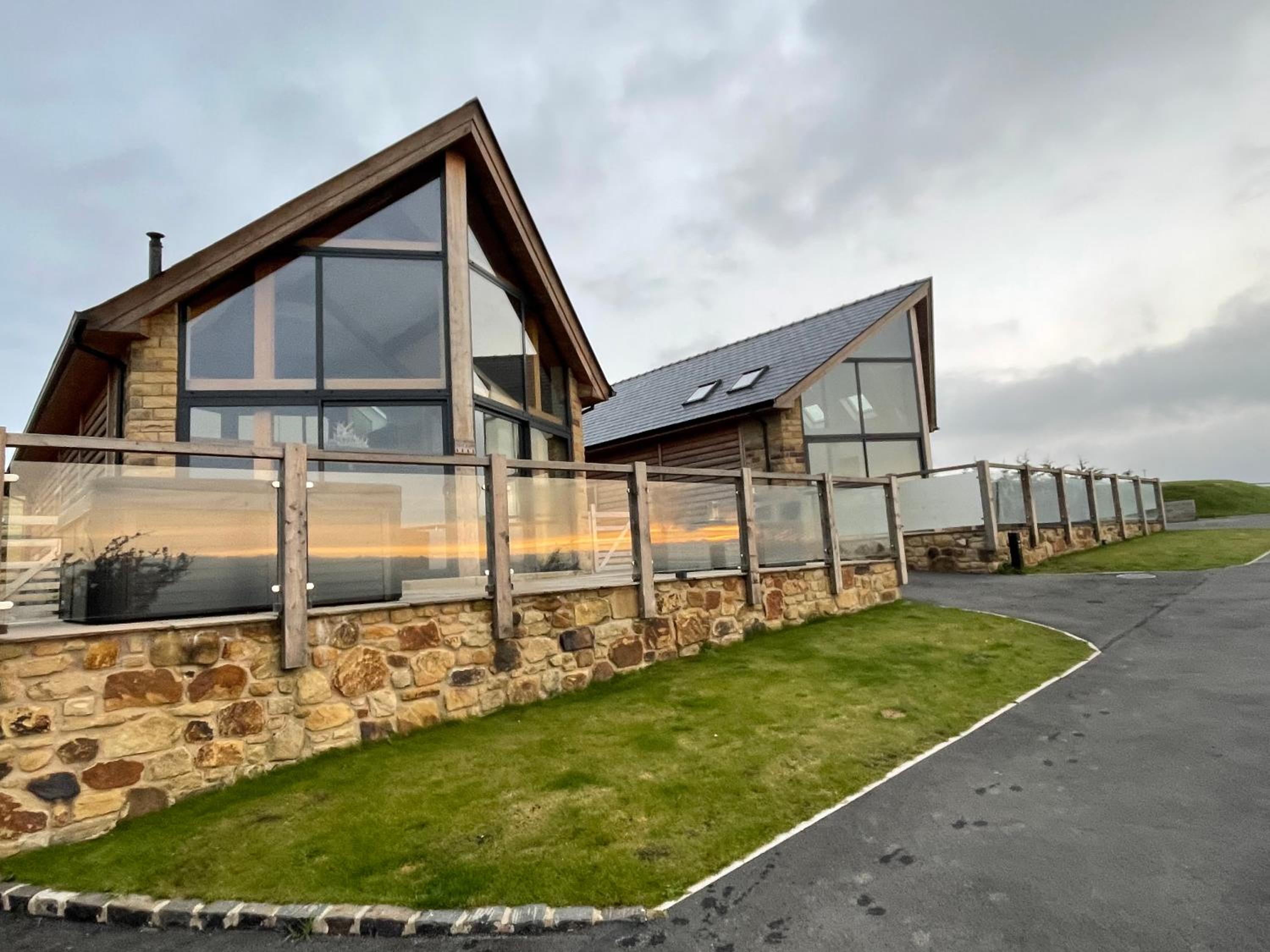 Pendle View Sleeps 8 with Hot Tub view 2