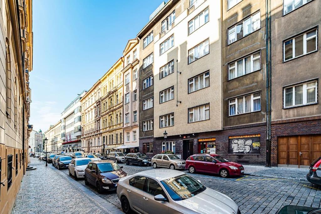 Cozy Old Town Stay - 1-bedroom apartment
