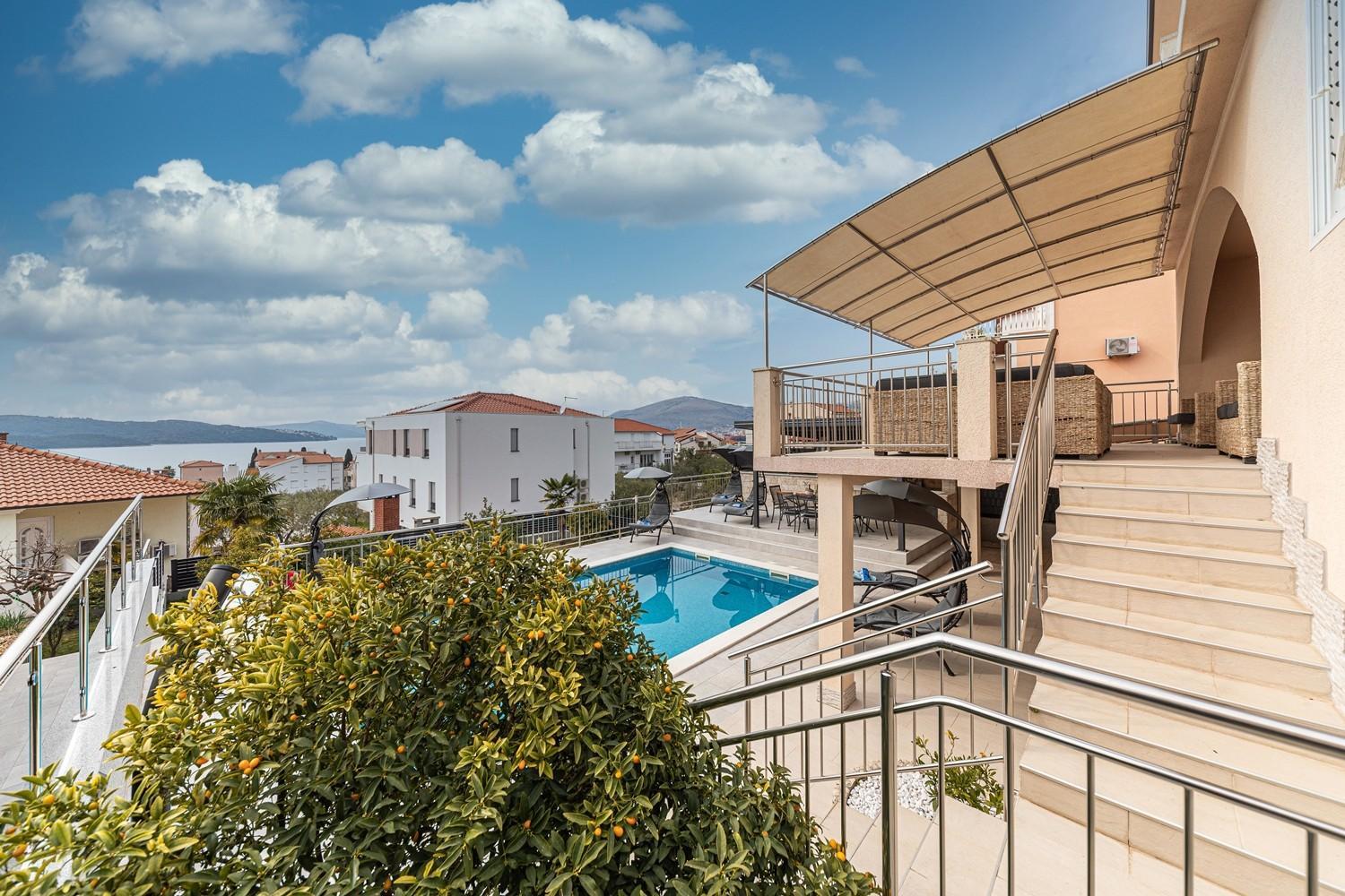 Villa Urban view 5