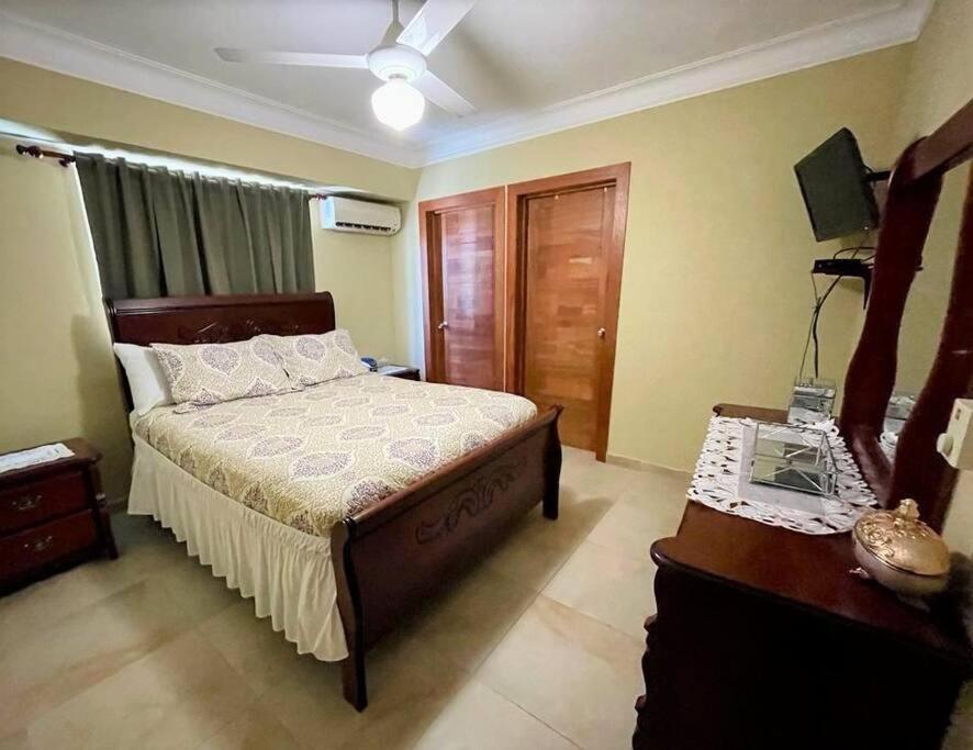 Spacious and Cozy apartment in the City