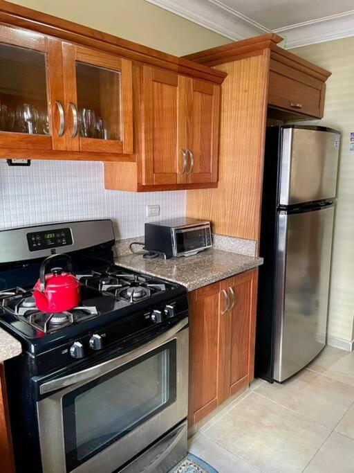 Spacious and Cozy apartment in the City