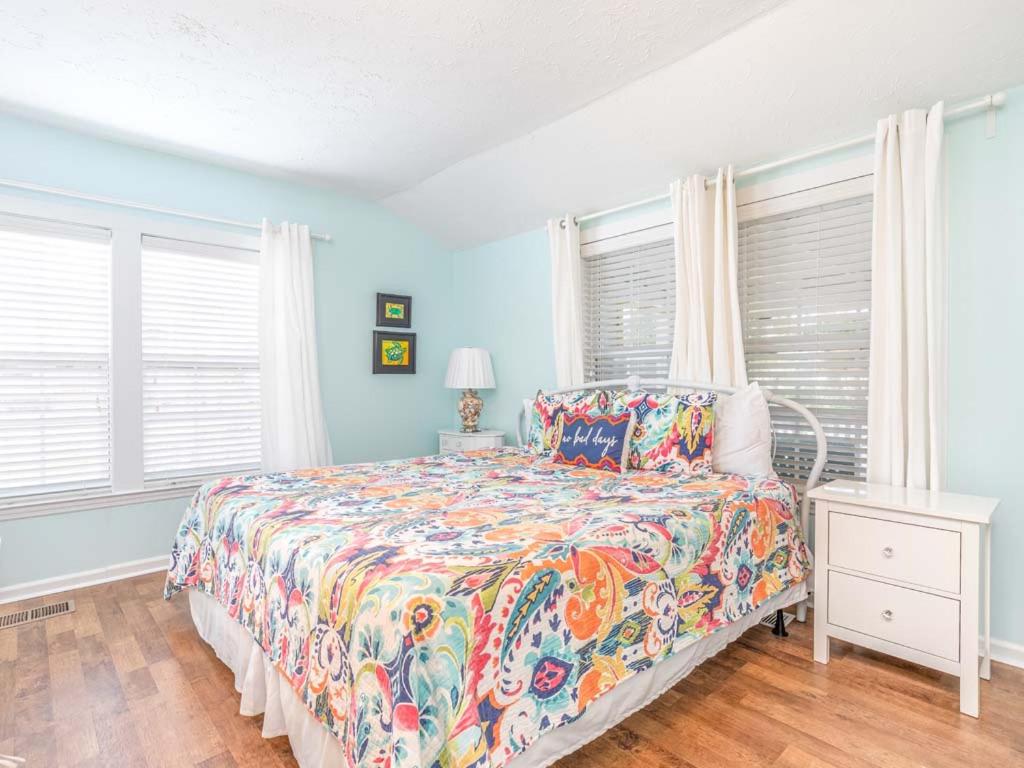 Blue Crab Cottage view 4