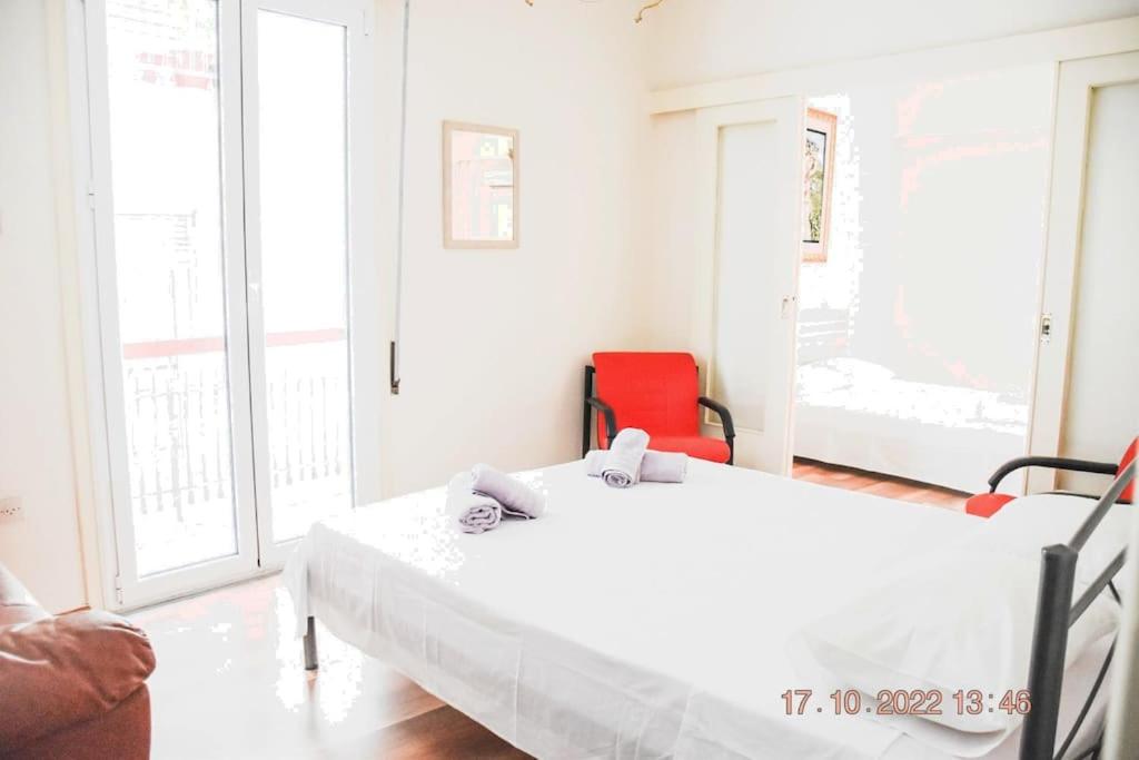Athens Central 3BD Apartment next to Metro Luxury