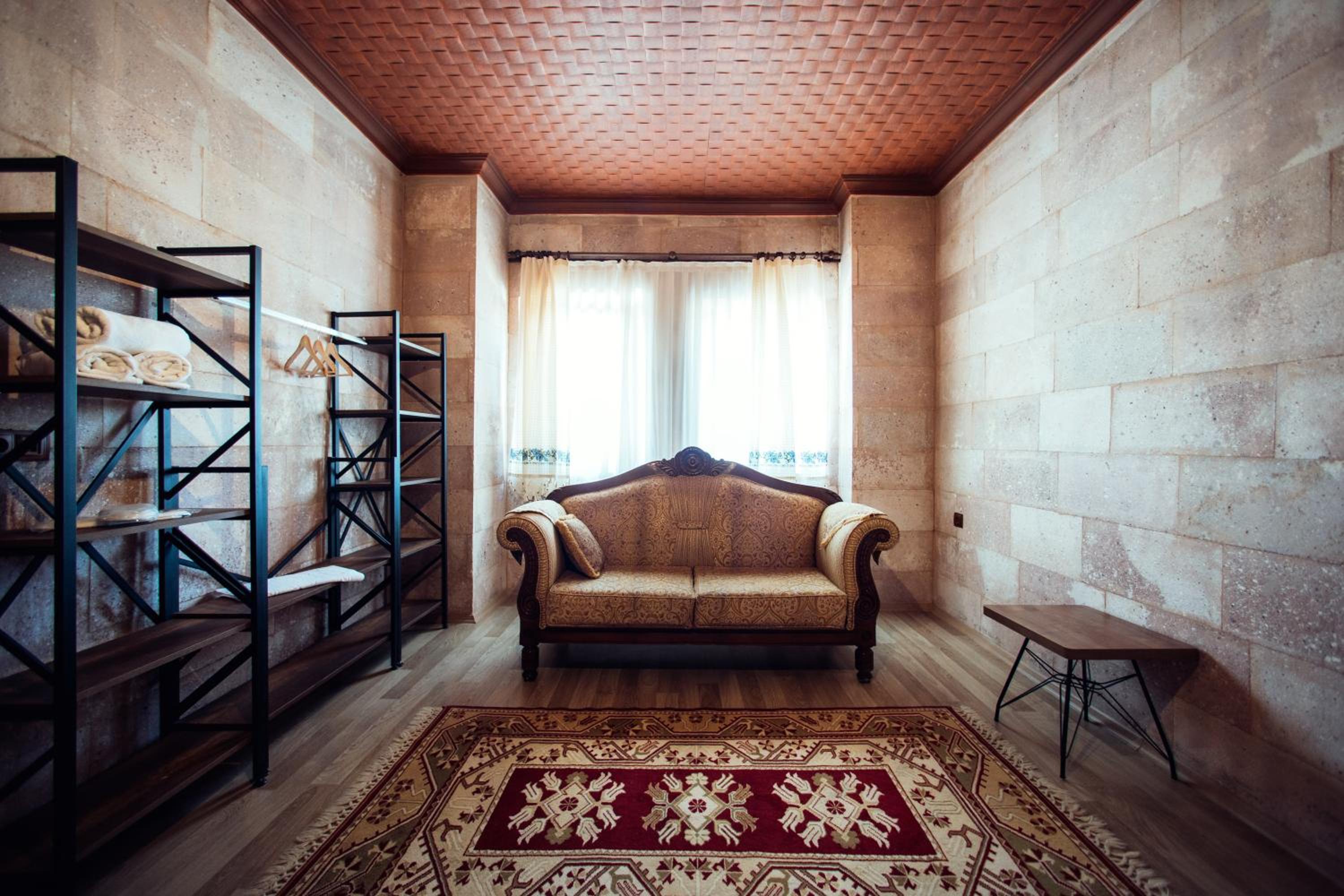 Azalea Terrace - Image 12