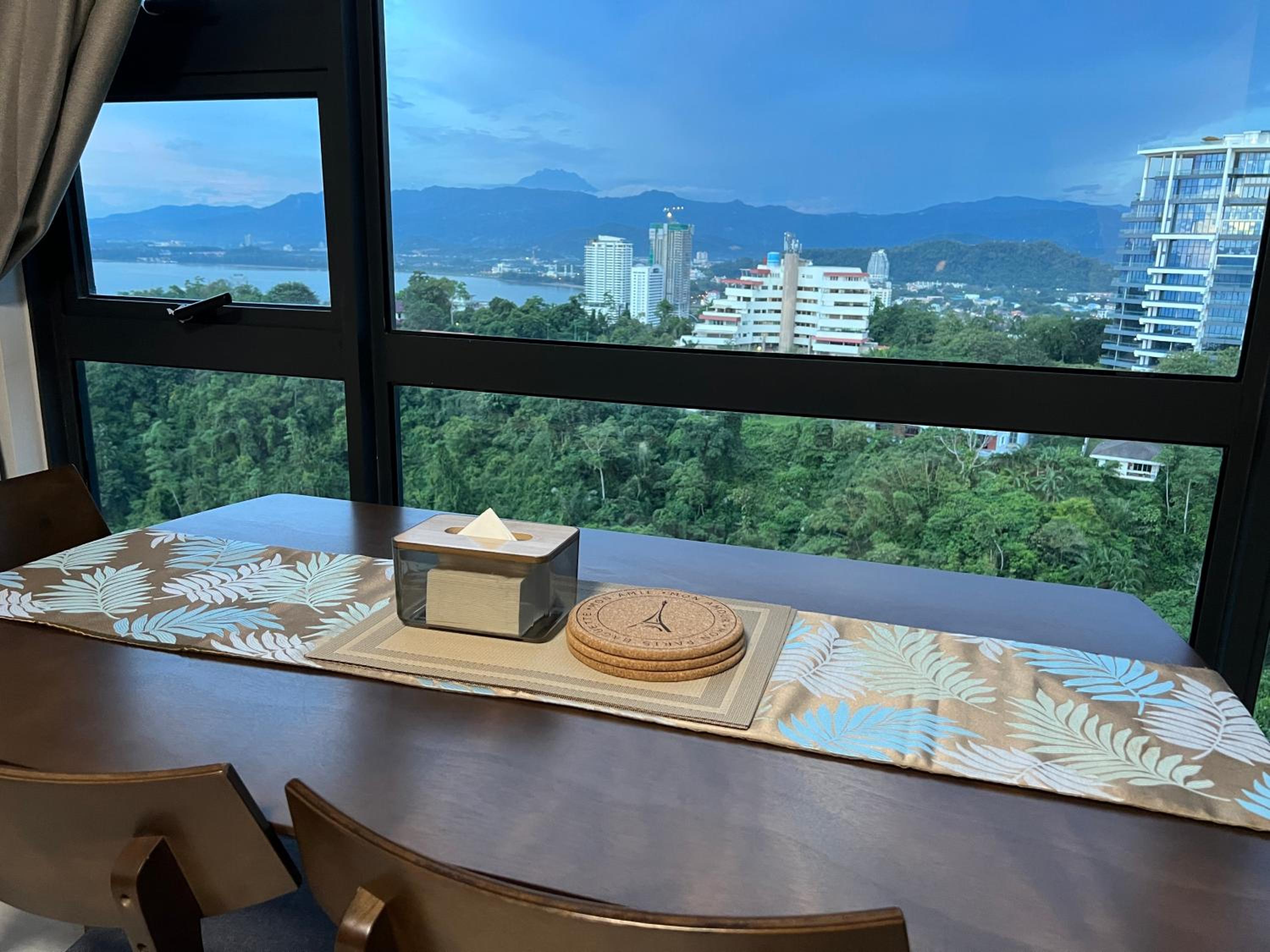 JY HOME -Jesselton Quay Citipads Mt Kinabalu View and Seaview, Contactless Self Check-in, Free WiFi photo 3