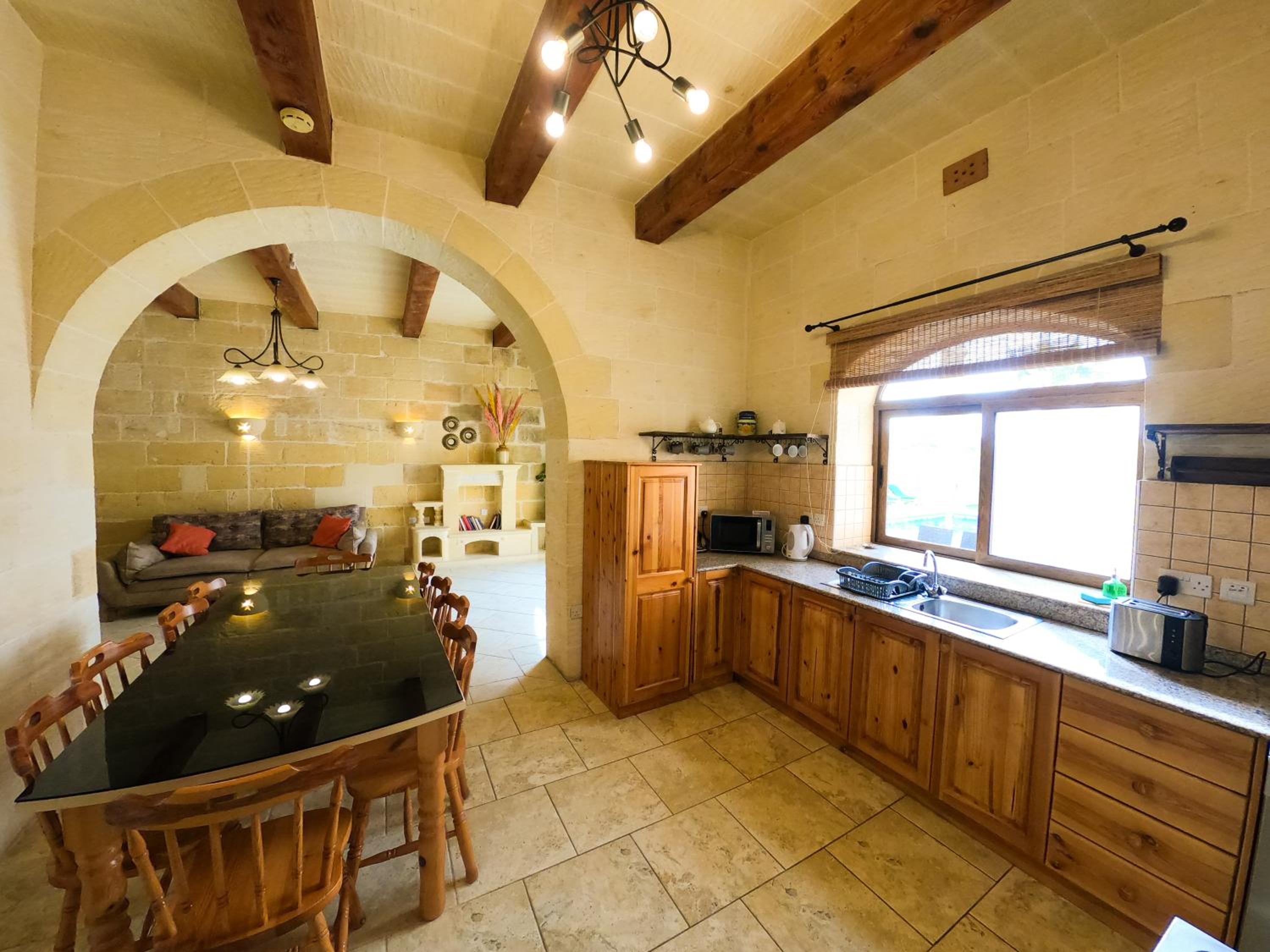 Centre Island Holiday Home with private pool and hot tub view 5