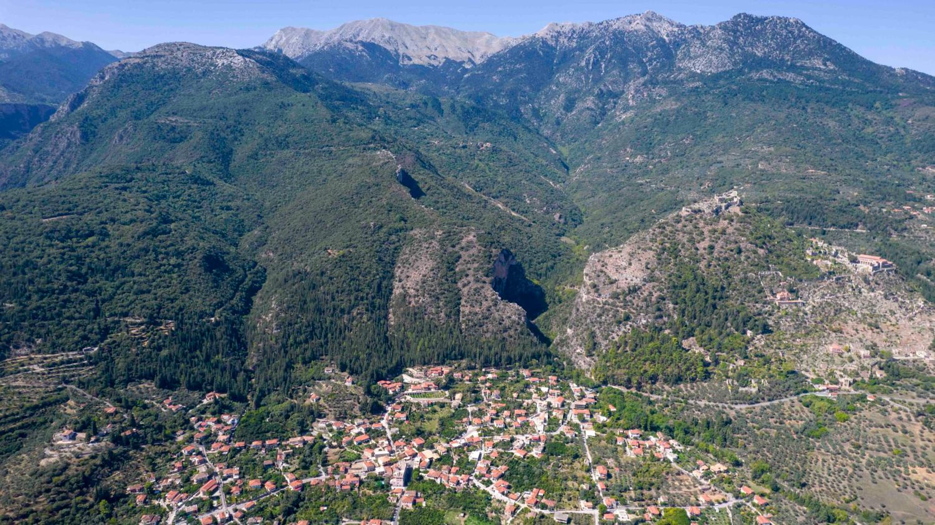 Mystras 2 Residences Upper and Ground Floor