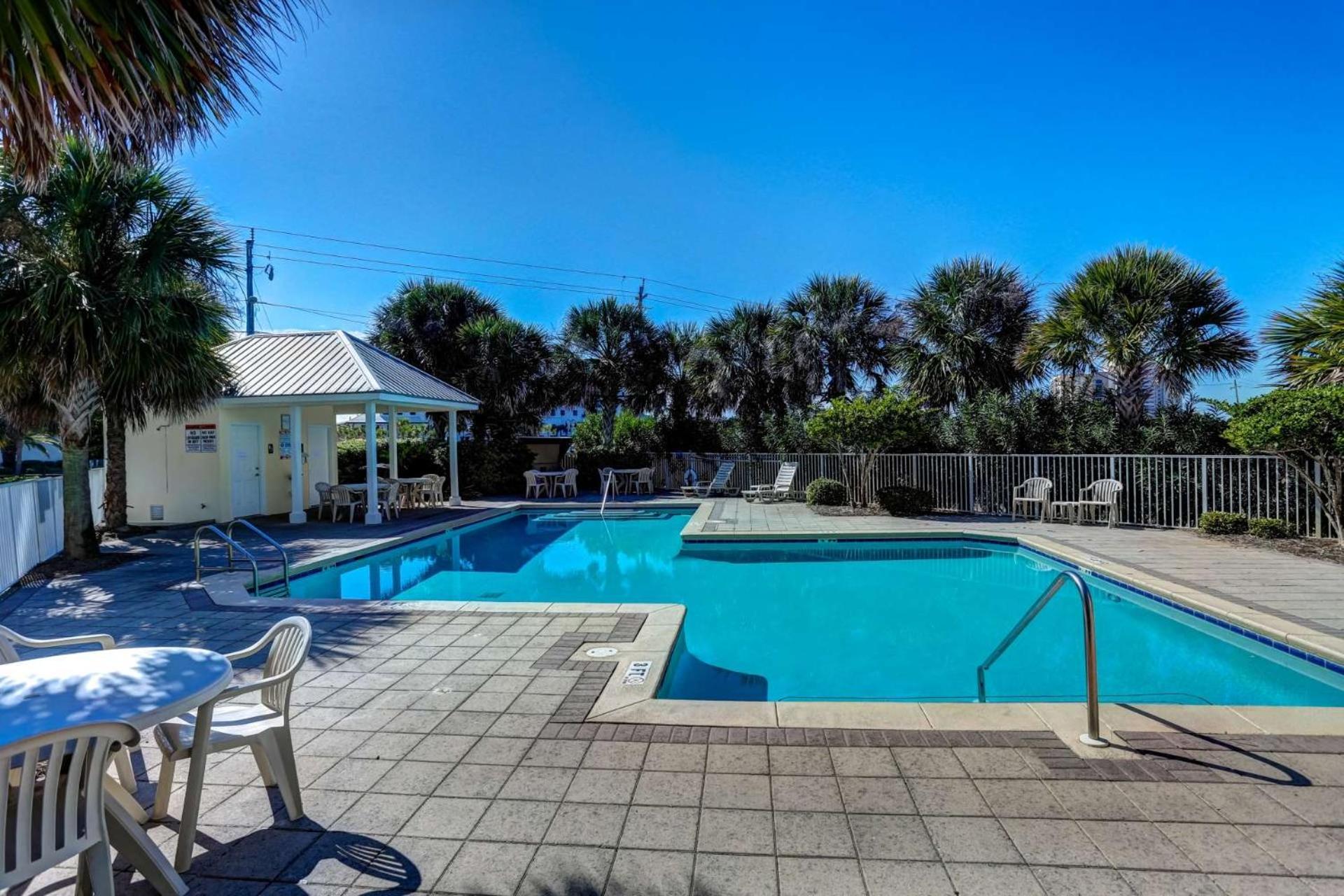 Gulf Island Condominium 722 view 3