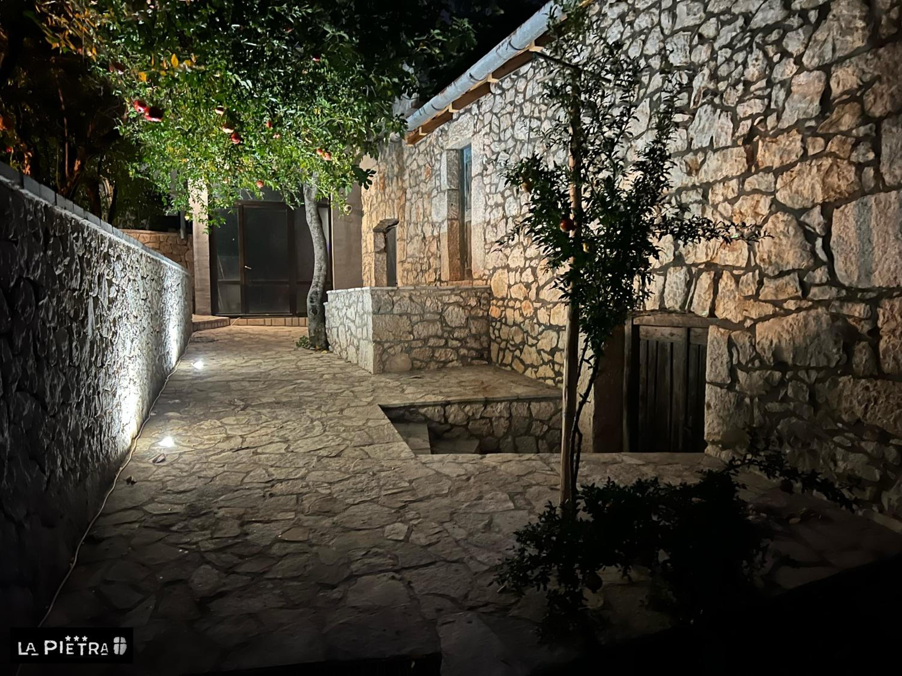 La Pietra Family Hotel