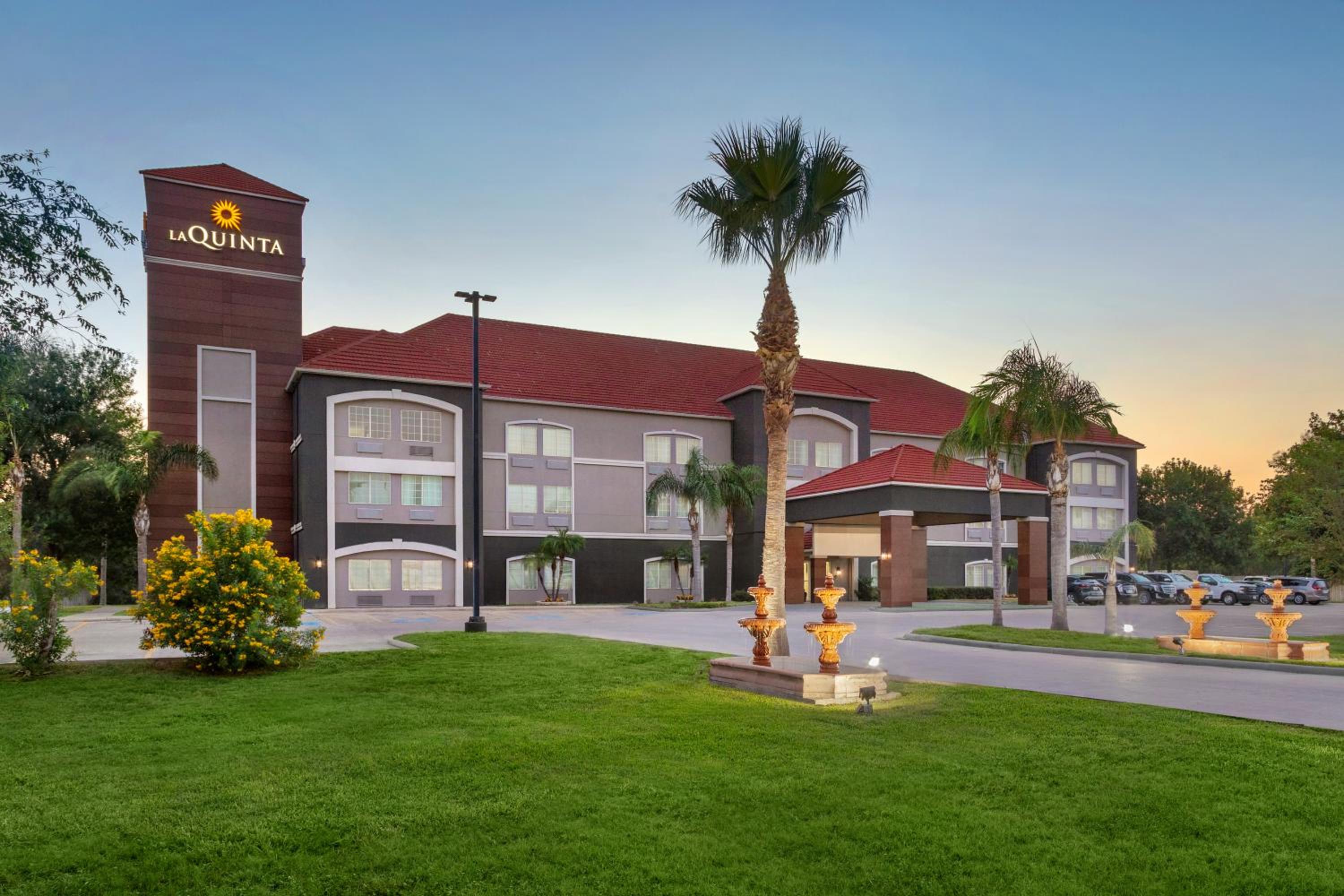 Hotel La Quinta Inn & Suites by Wyndham Brownsville North