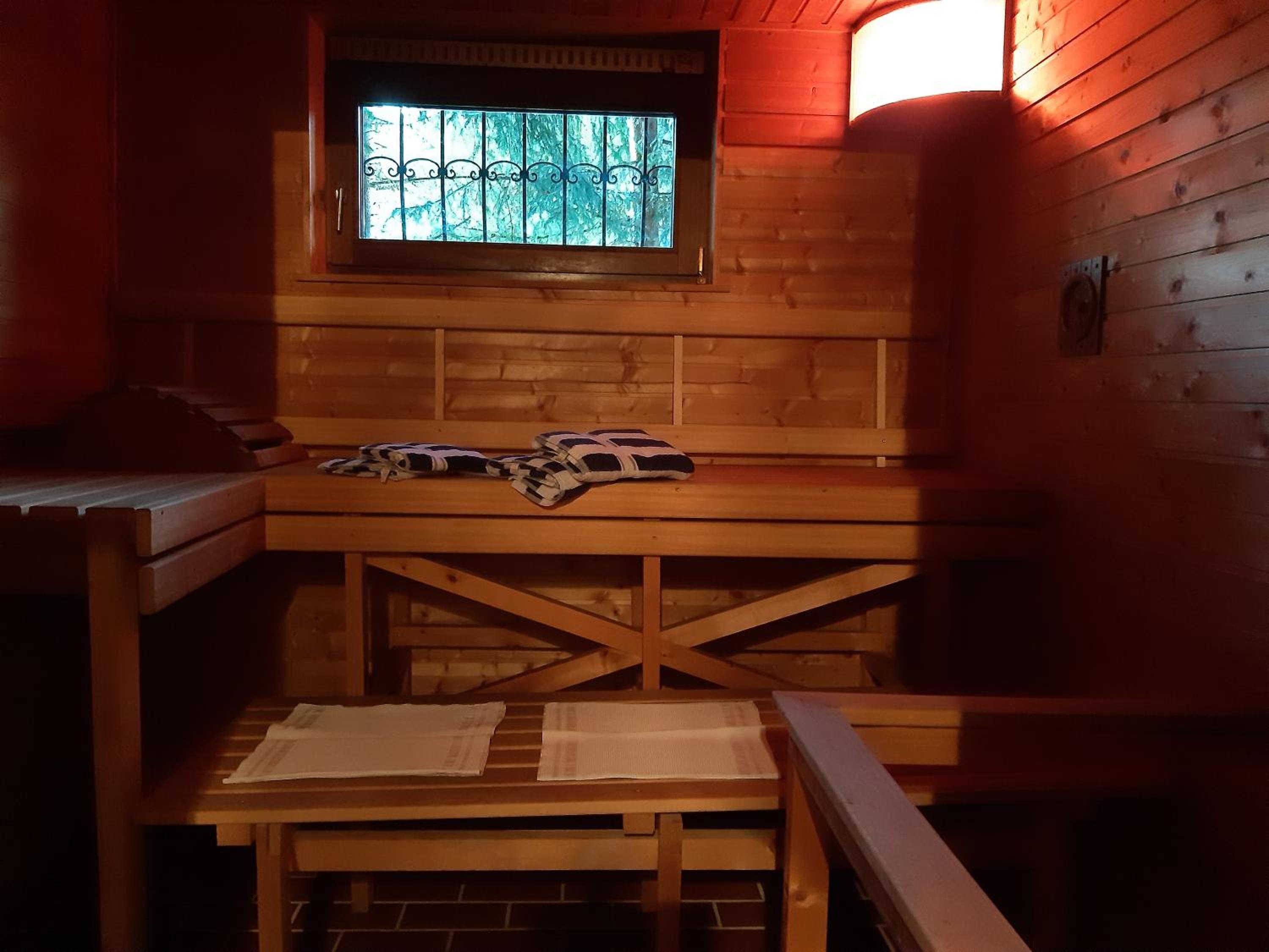 Ferienwohnung Felicitas mit Sauna by Appartementhaus Theresia
