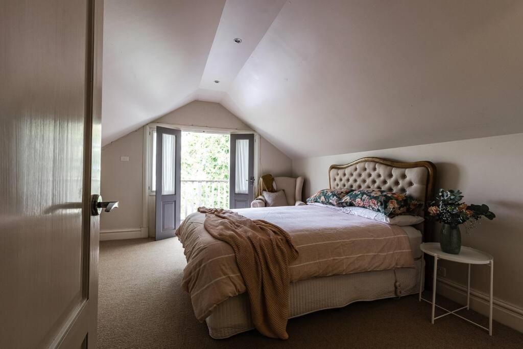 Nest on the Hill - A Luxurious Escape