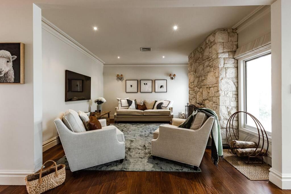 Nest on the Hill - A Luxurious Escape