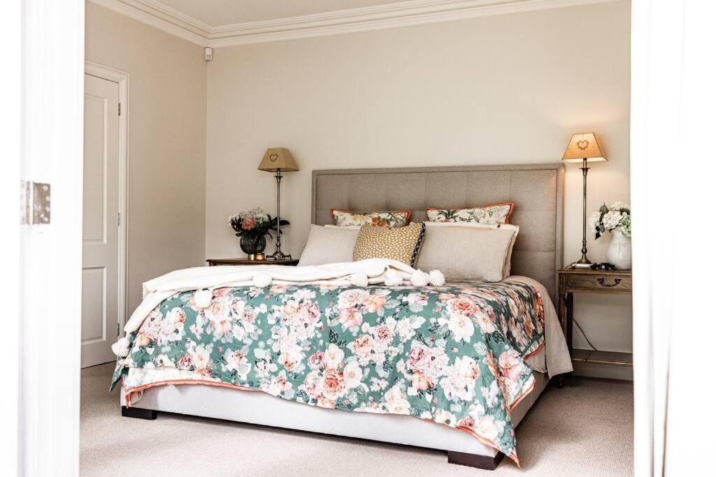 Nest on the Hill - A Luxurious Escape