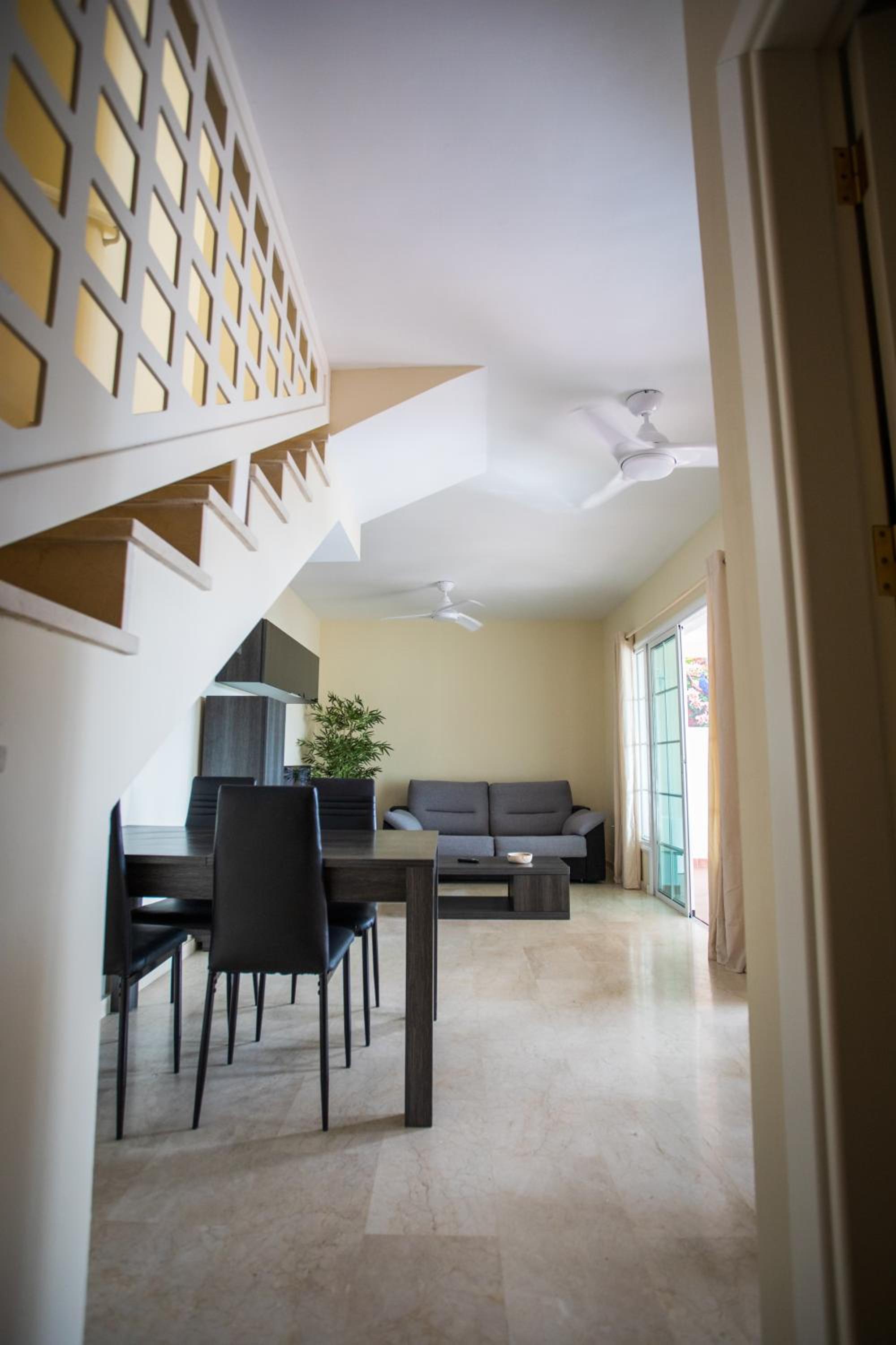 Jazmin Holiday Modern House