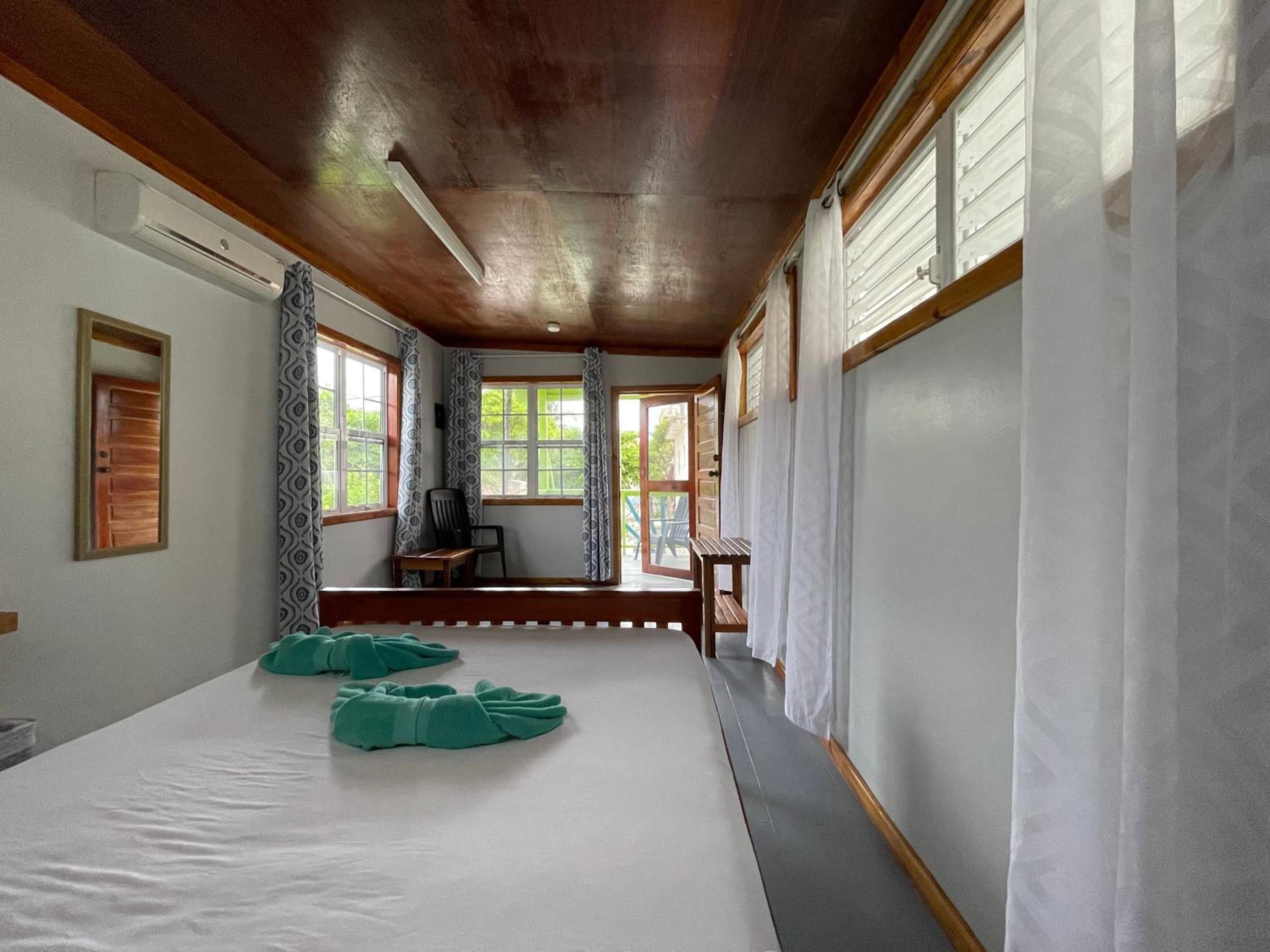 Sea n sun Guest House