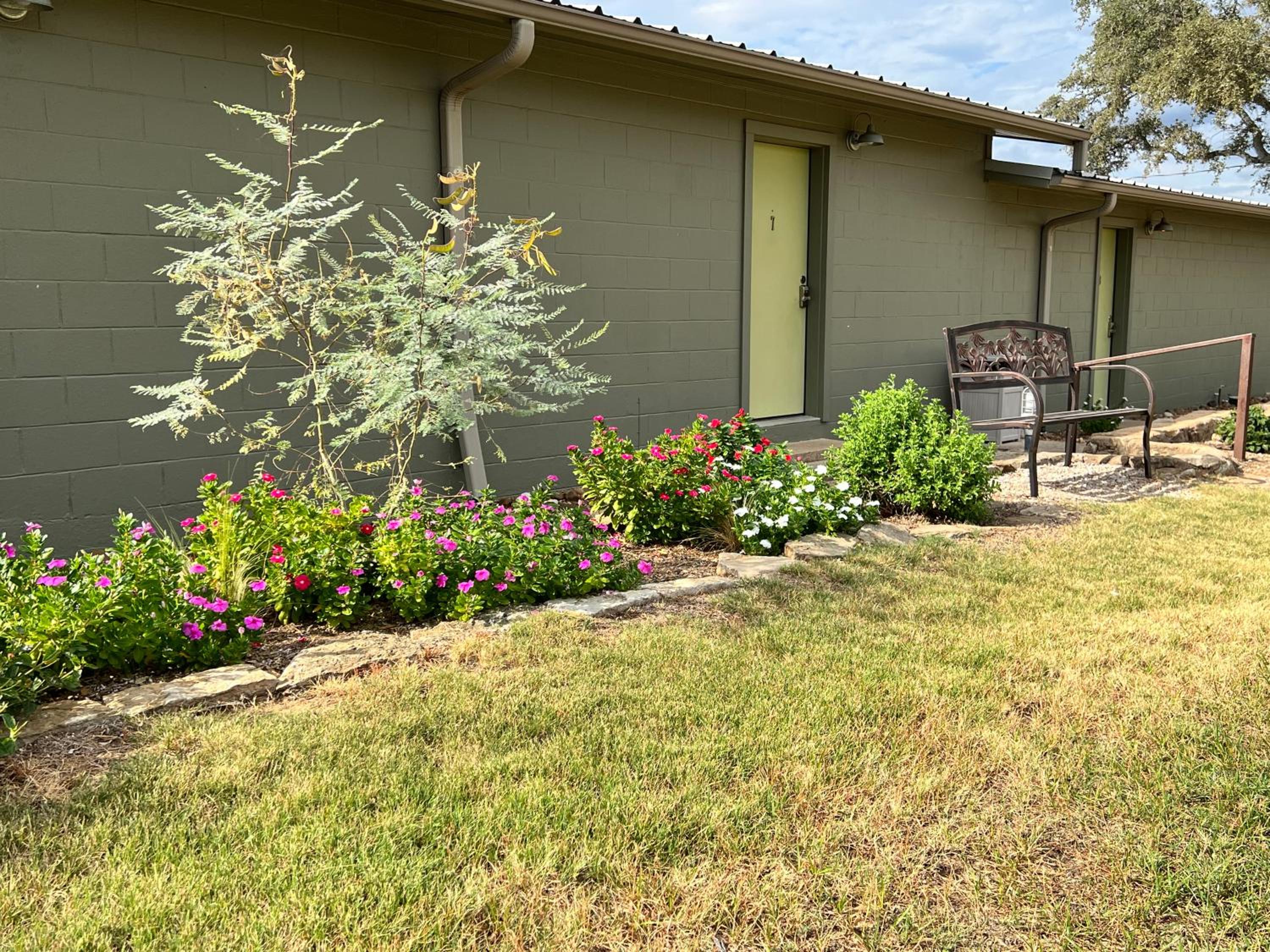 Painted Sky Inn - Property Image 3