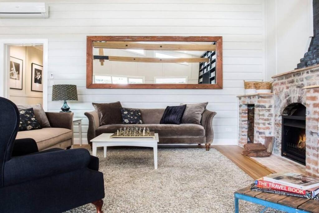 Kalinya Estate Platinum- Homestead, Lodge & Barn- up to 34 guests