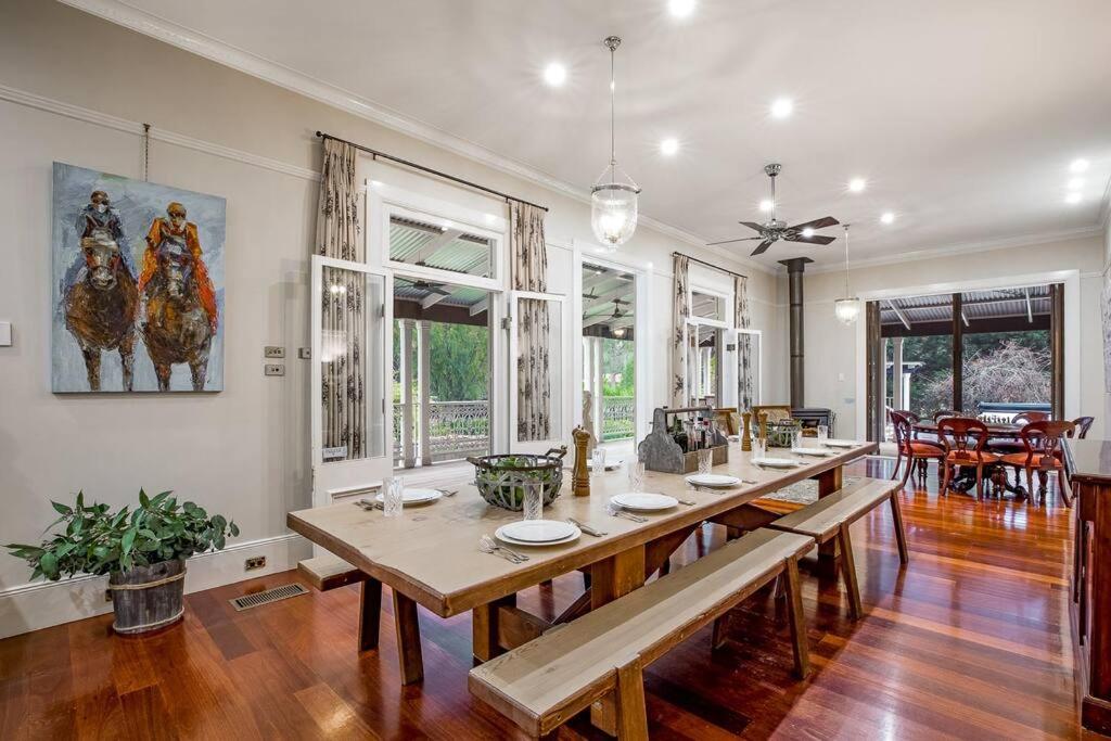 Kalinya Estate Platinum- Homestead, Lodge & Barn- up to 34 guests