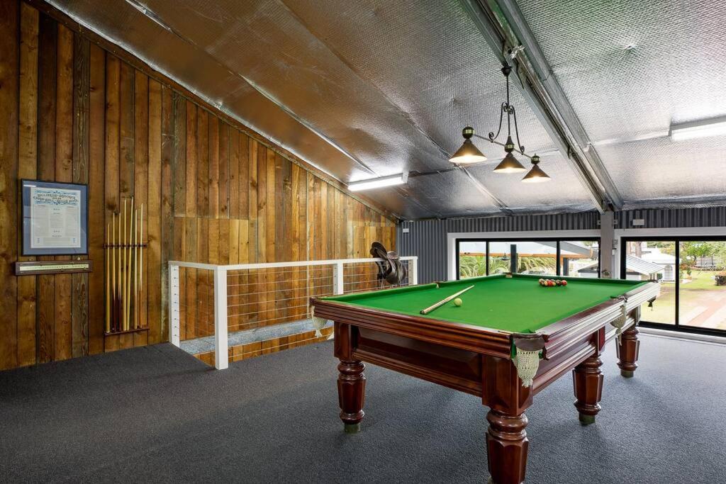 Kalinya Estate Platinum- Homestead, Lodge & Barn- up to 34 guests