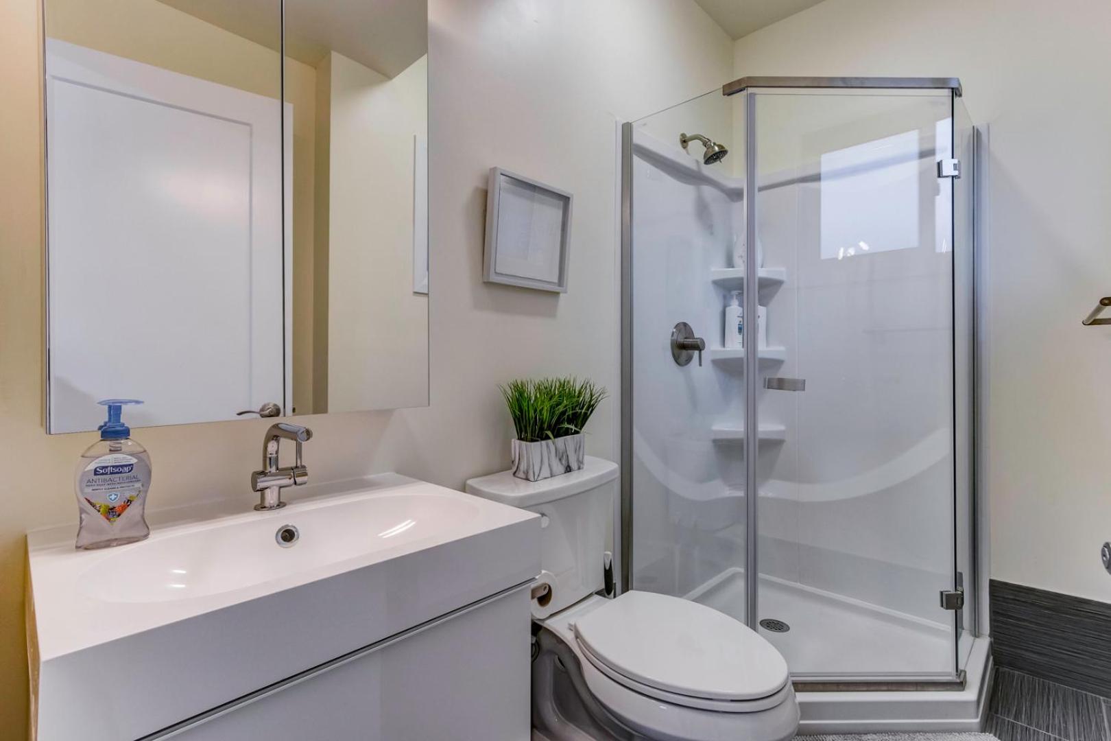 Marbella Lane - Bright and Cozy Home near SFO