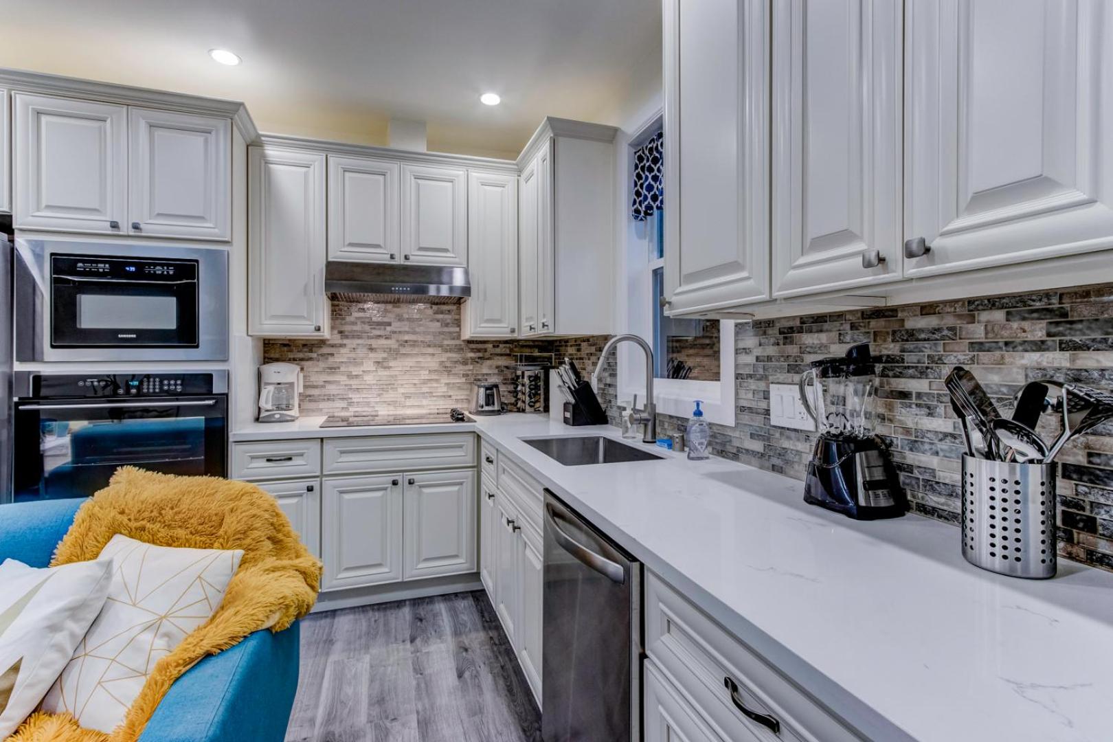 Marbella Lane - Bright and Cozy Home near SFO