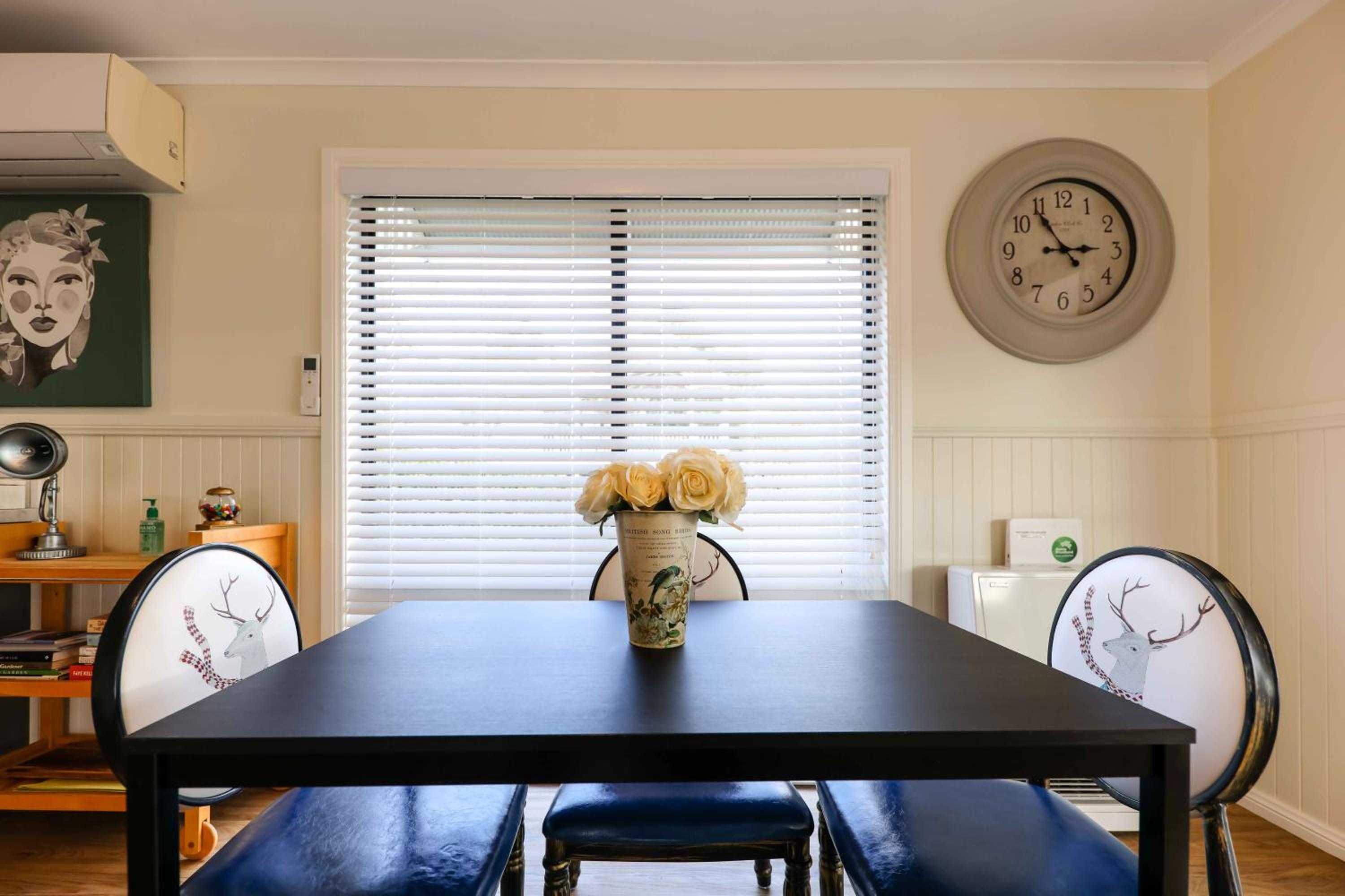 Hidden Gem ~ Luxury Cottage near Lake Daylesford