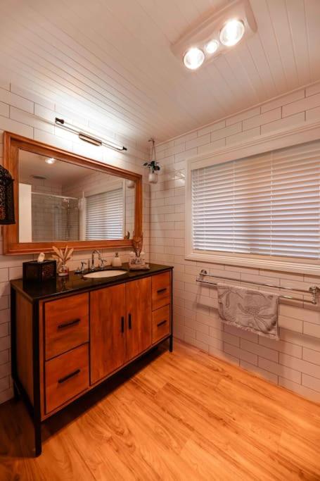 Hidden Gem ~ Luxury Cottage near Lake Daylesford