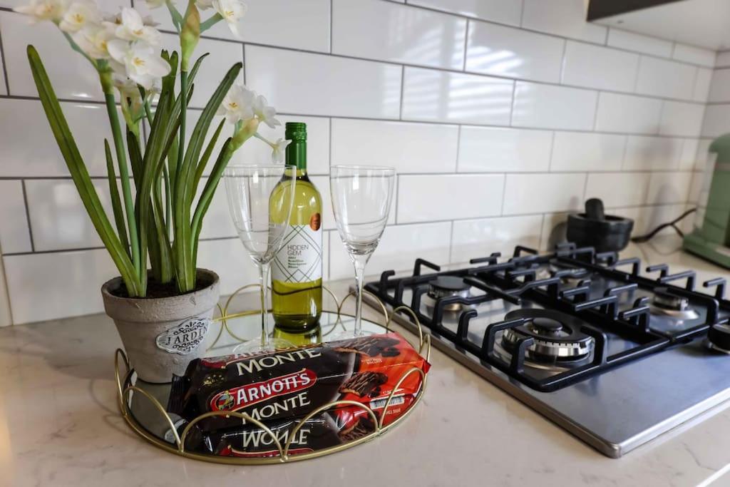 Hidden Gem ~ Luxury Cottage near Lake Daylesford