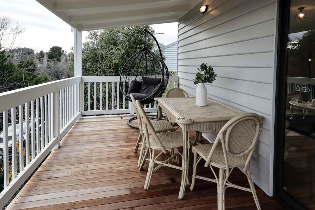 Hidden Gem ~ Luxury Cottage near Lake Daylesford
