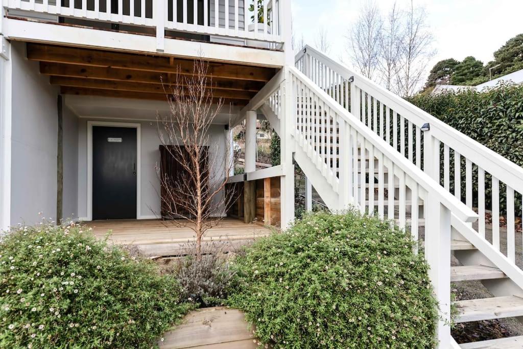 Hidden Gem ~ Luxury Cottage near Lake Daylesford