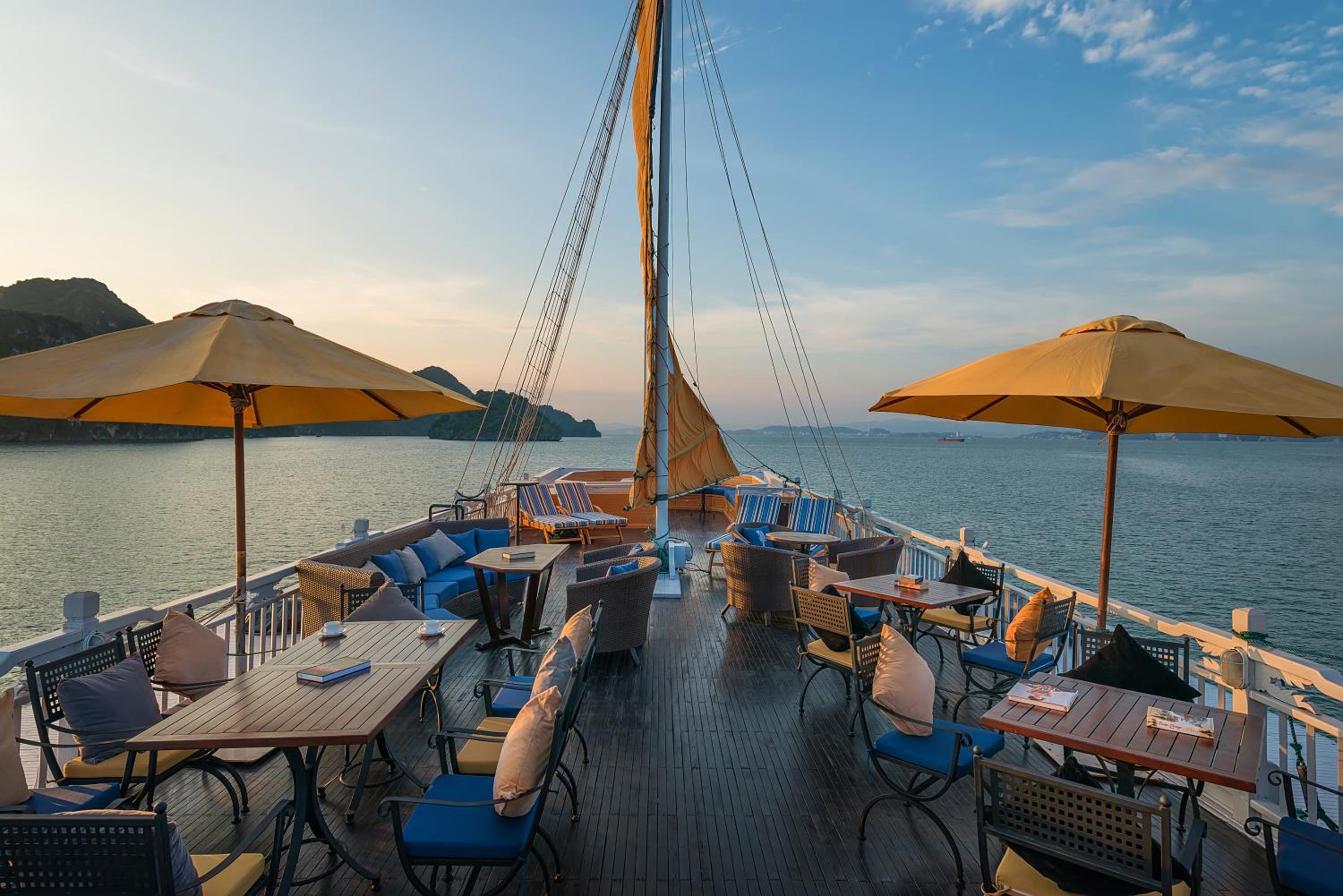 Paradise Sails Cruise
