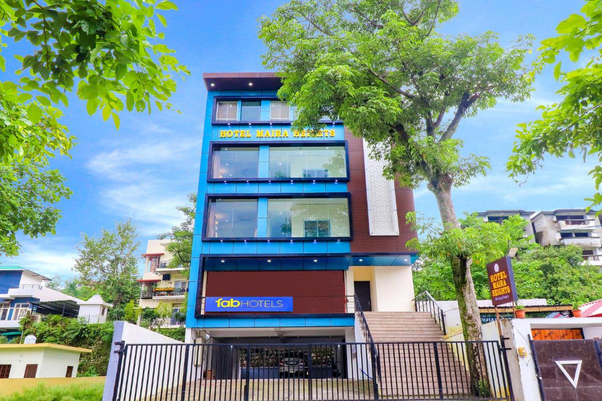 FabHotel Maira Heights