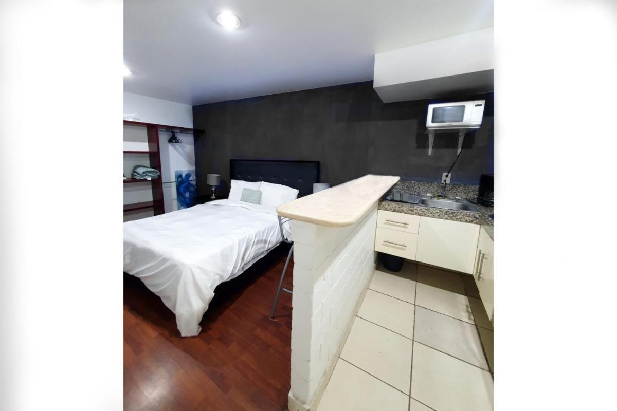 Super Suite con baño y cocina excelente ubicación photo 3