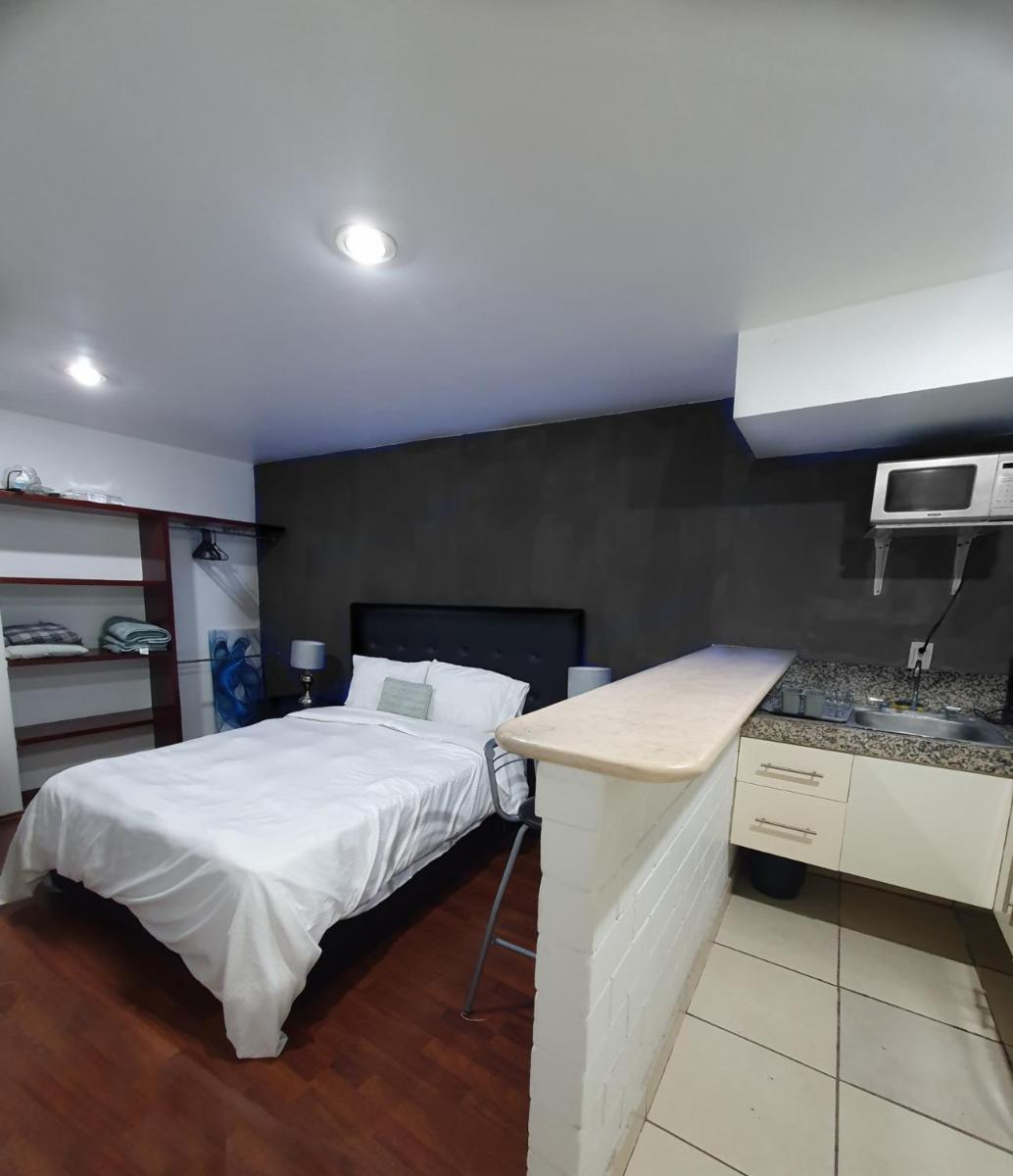 Super Suite con baño y cocina excelente ubicación photo 2