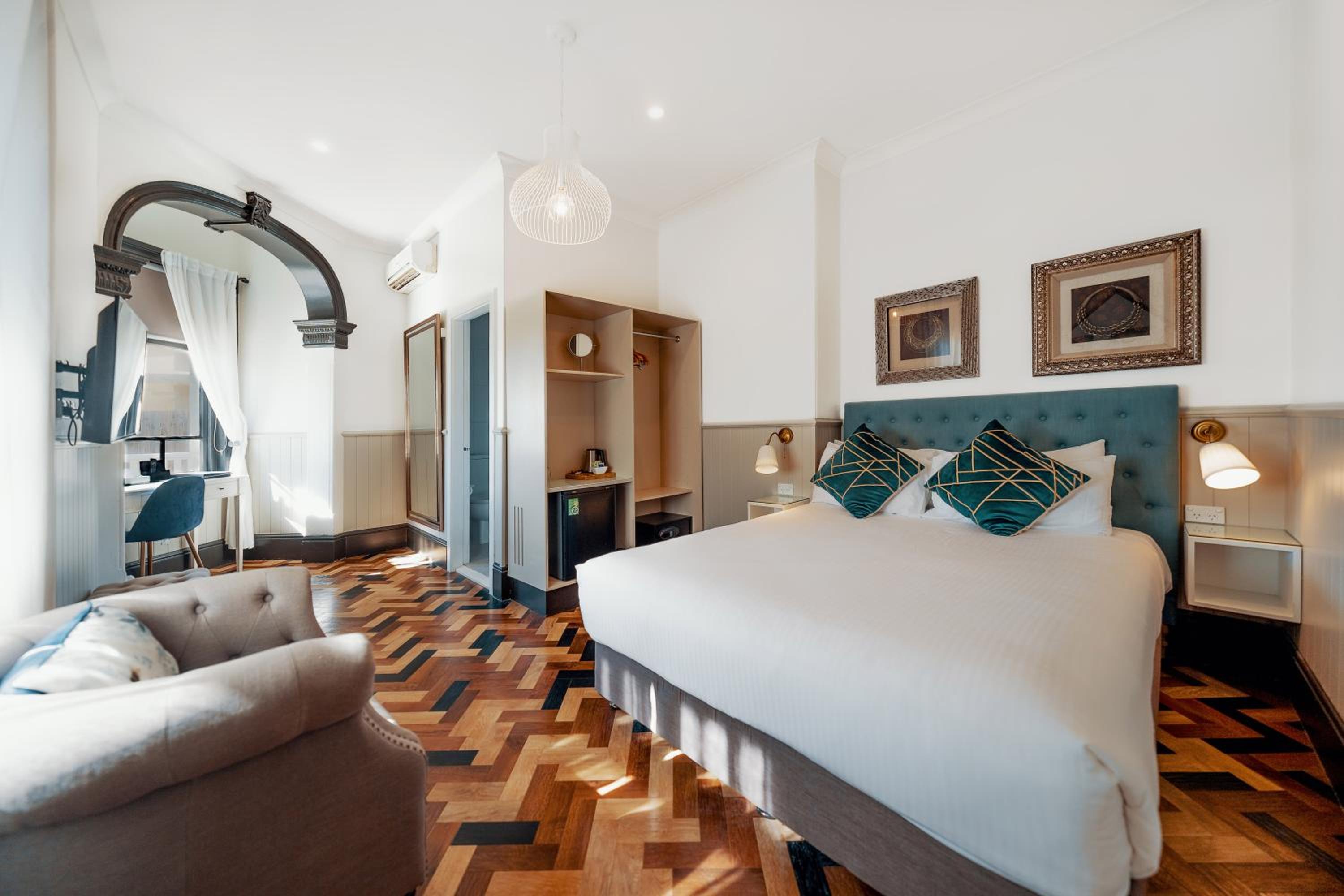 Cremorne Point Manor-1