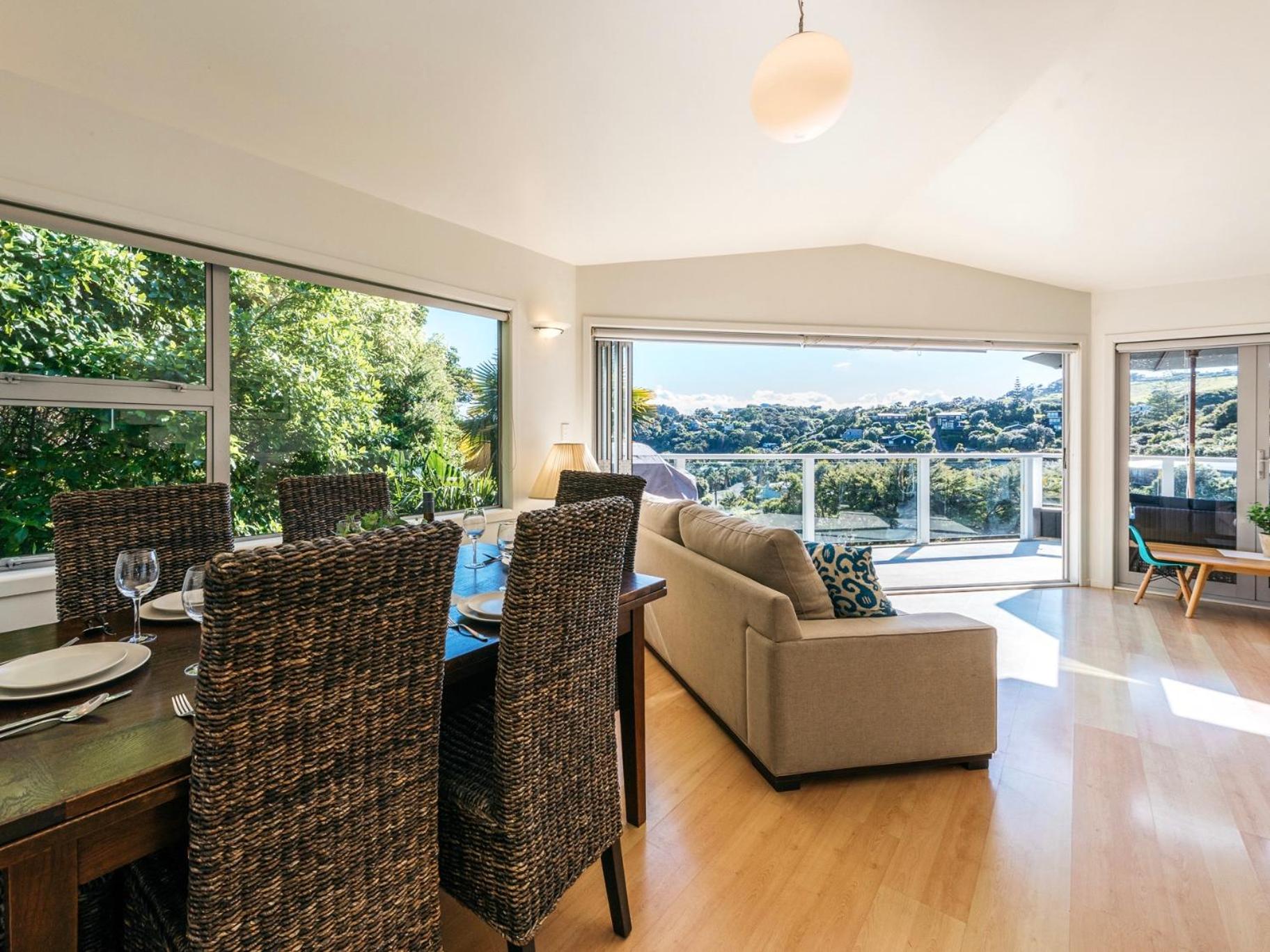 Palm Vista - Palm Beach Holiday Home view 2