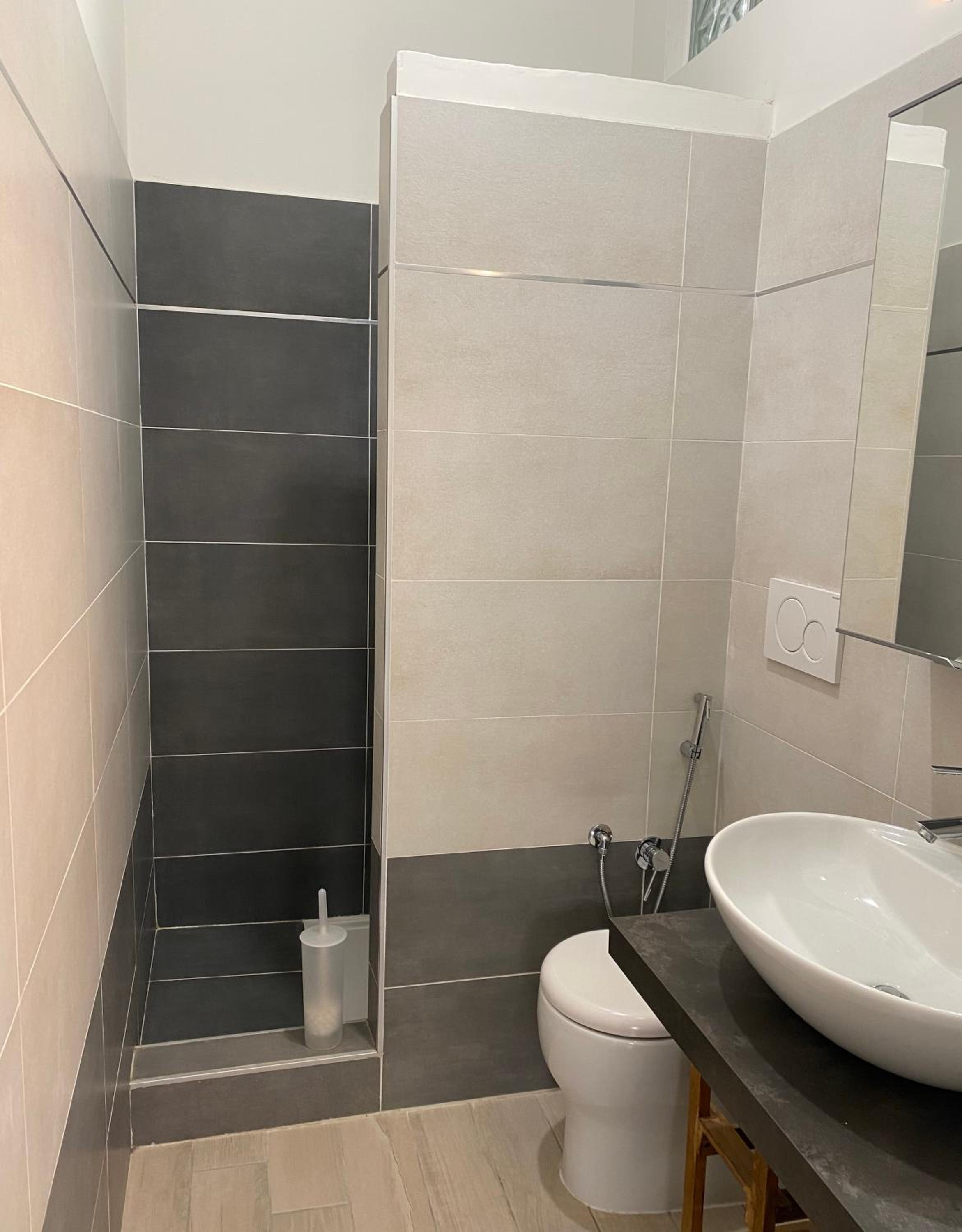 DOMUS ART SUITES MERULANA