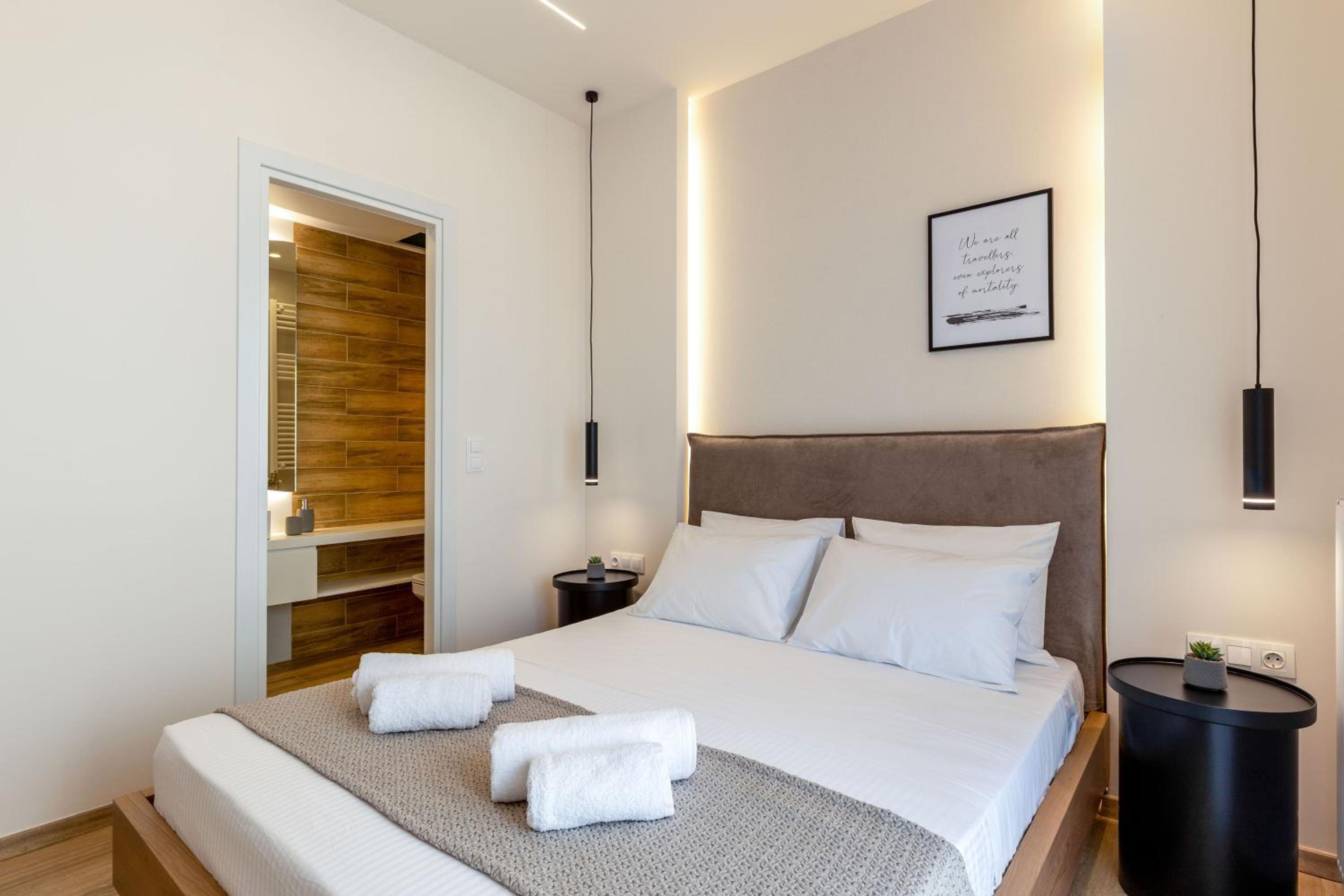 IO SUITES